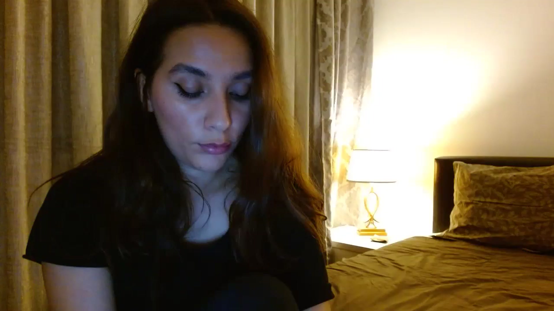 Gallery image thumbnail from DEAR_AMORE's myfreecams stream on, 01/19/2024, 02:56 image 3 of 20
