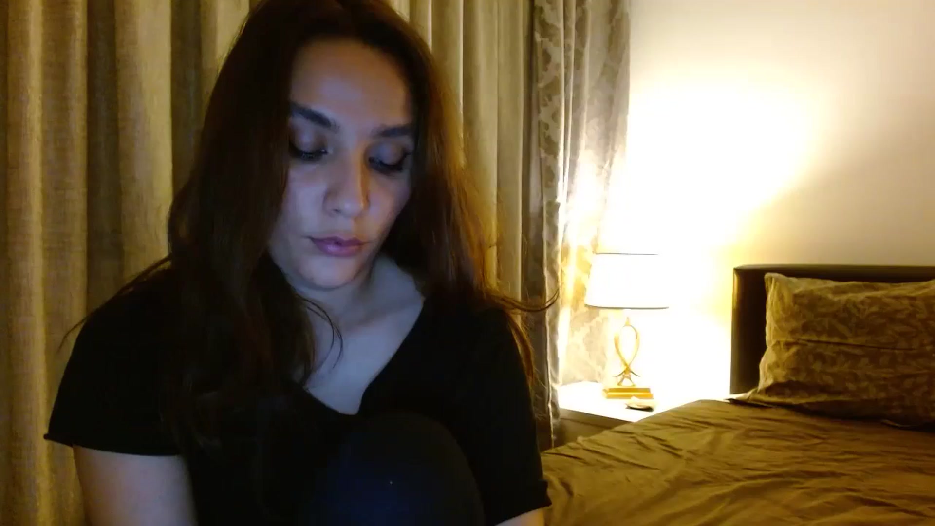 Gallery image thumbnail from DEAR_AMORE's myfreecams stream on, 01/19/2024, 02:56 image 2 of 20