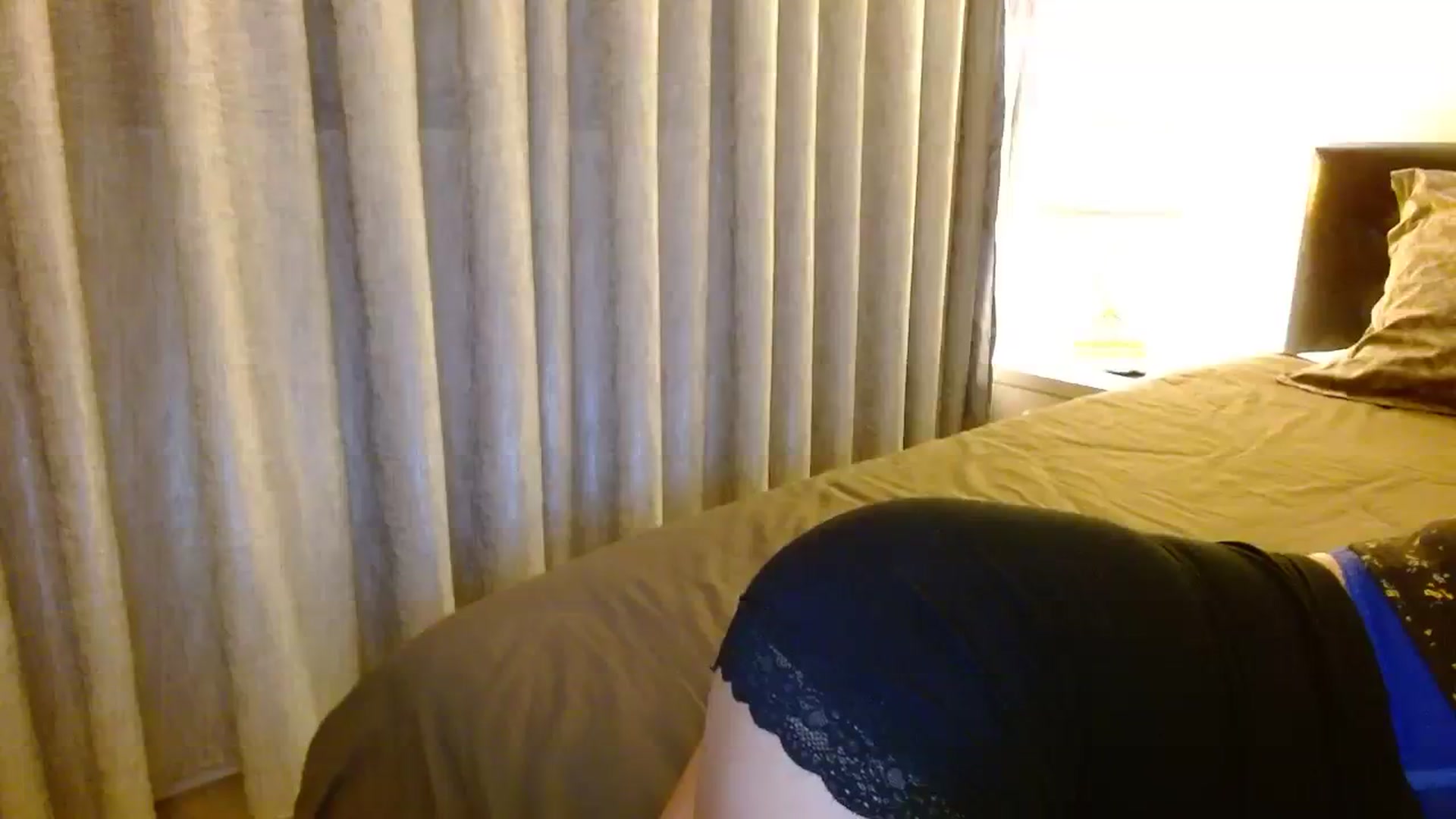 Gallery image thumbnail from DEAR_AMORE's myfreecams stream on, 01/23/2024, 02:40 image 13 of 20