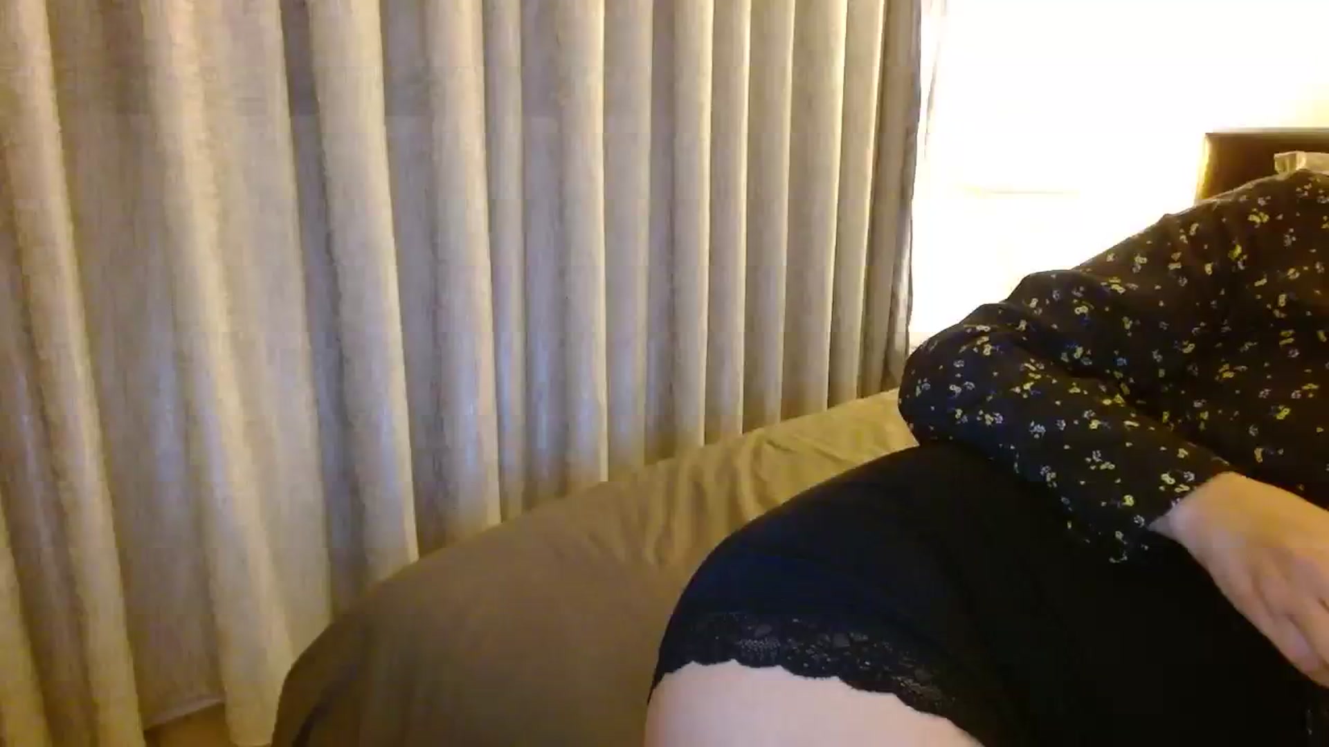 Gallery image thumbnail from DEAR_AMORE's myfreecams stream on, 01/23/2024, 02:40 image 7 of 20