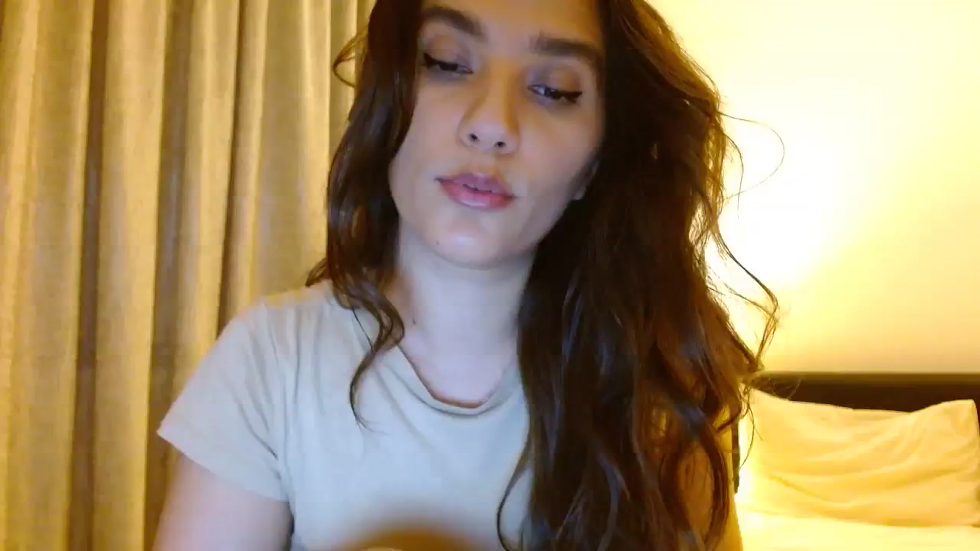 Gallery image thumbnail from DEAR_AMORE's myfreecams stream on, 02/12/2024, 04:22 image 1 of 20