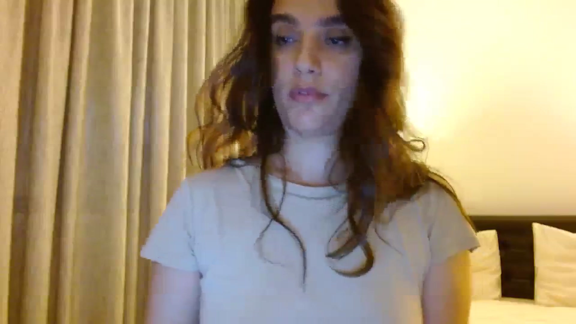Gallery image thumbnail from DEAR_AMORE's myfreecams stream on, 02/12/2024, 04:22 image 13 of 20