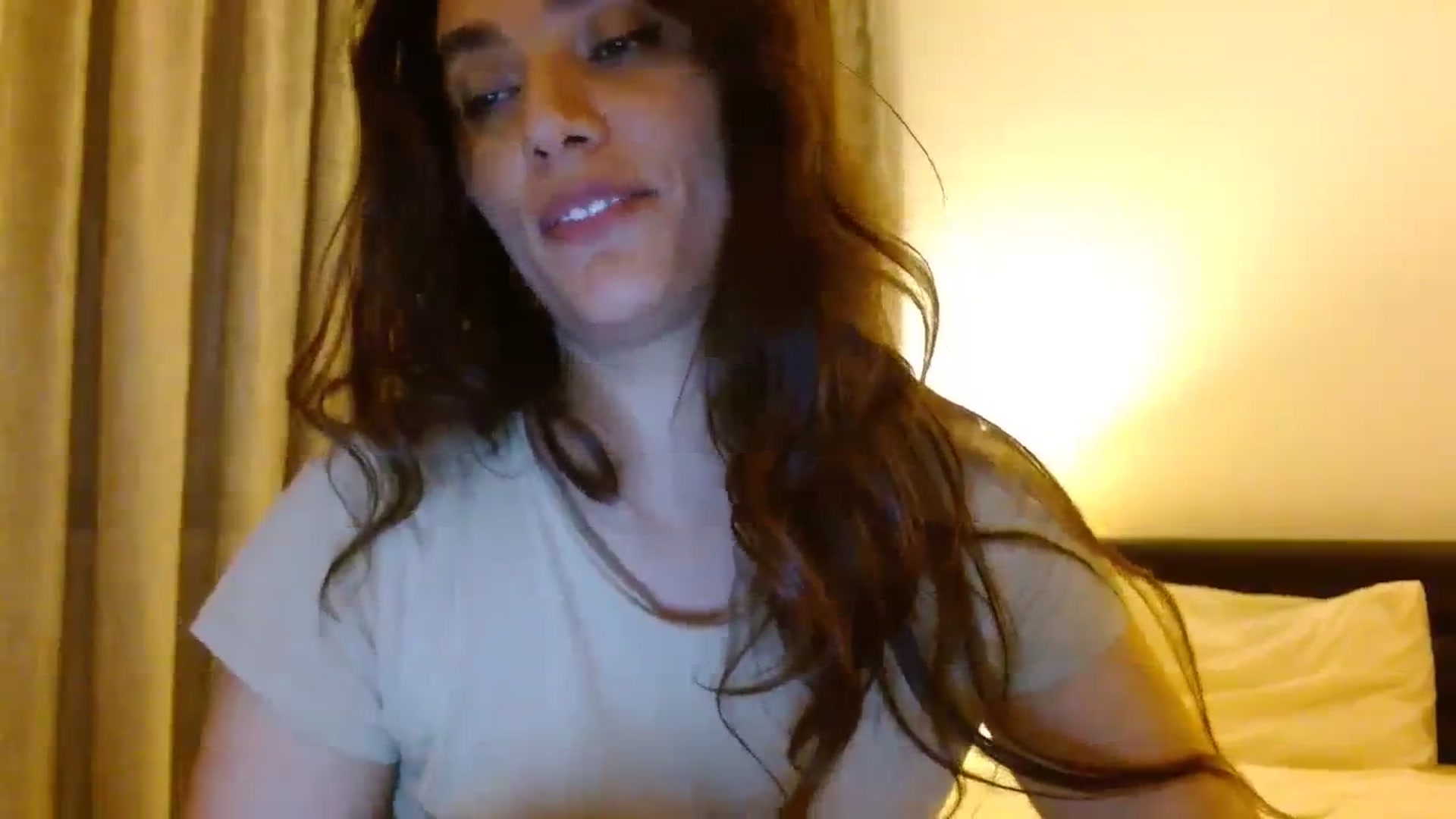 Gallery image thumbnail from DEAR_AMORE's myfreecams stream on, 02/12/2024, 04:22 image 8 of 20