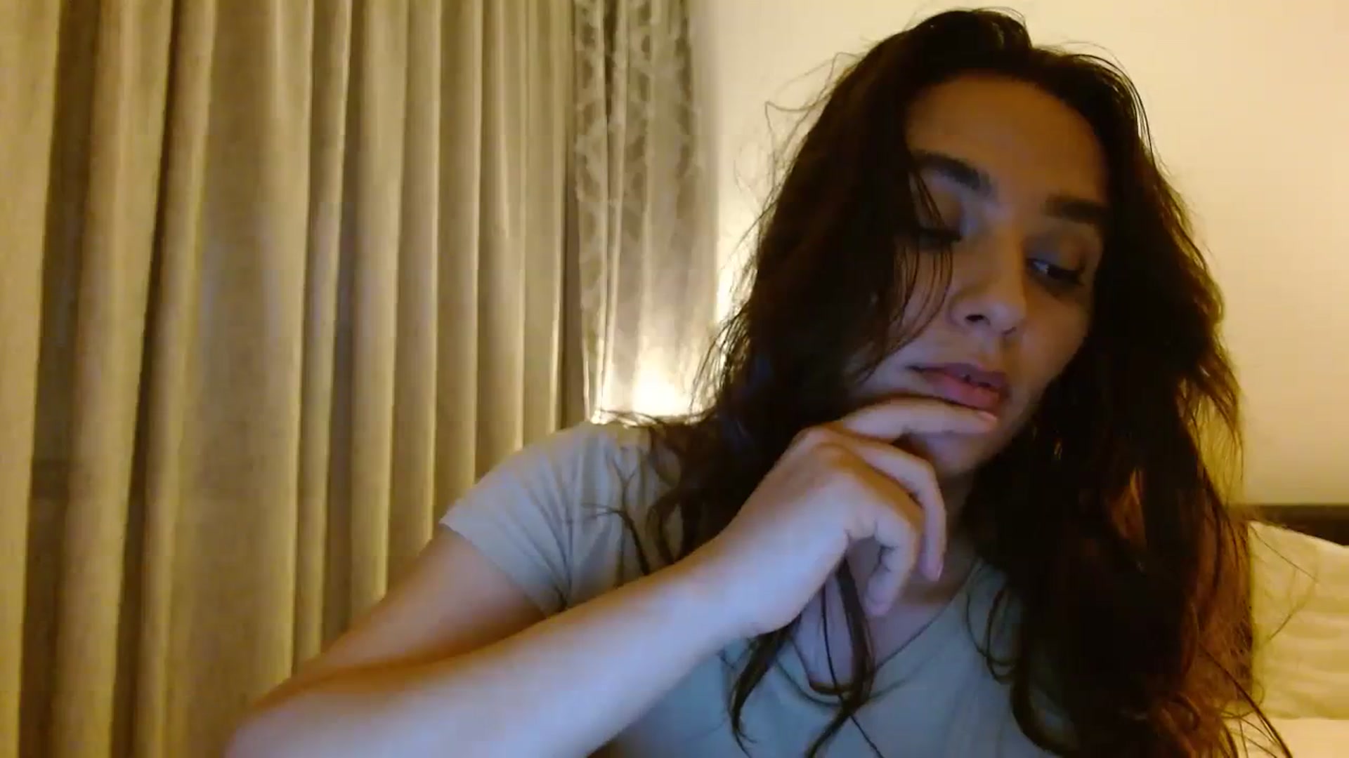 Gallery image thumbnail from DEAR_AMORE's myfreecams stream on, 02/12/2024, 04:22 image 14 of 20