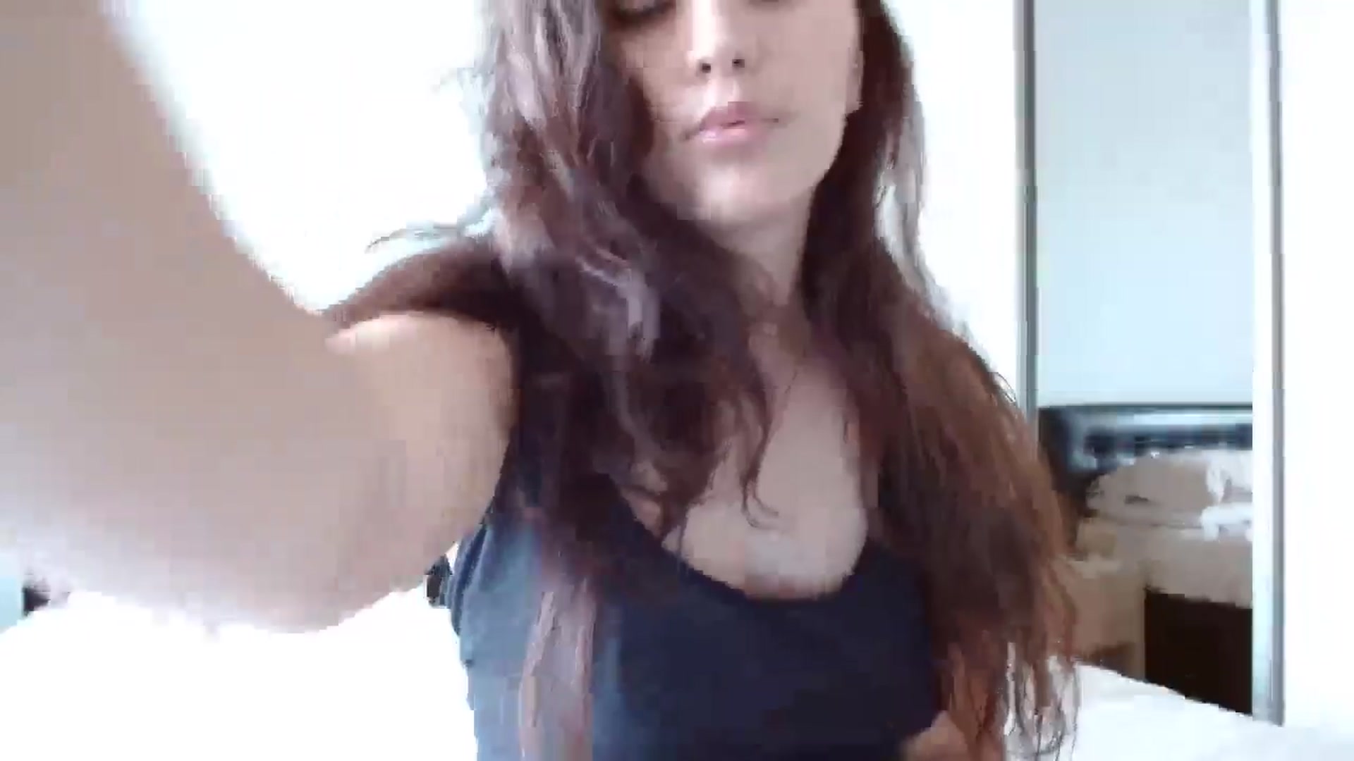 Gallery image thumbnail from DEAR_AMORE's myfreecams stream on, 04/21/2024, 11:28 image 10 of 20