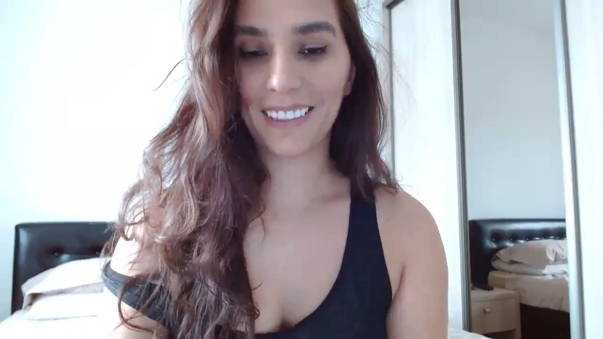 Gallery image thumbnail from DEAR_AMORE's myfreecams stream on, 04/21/2024, 11:28 image 5 of 20