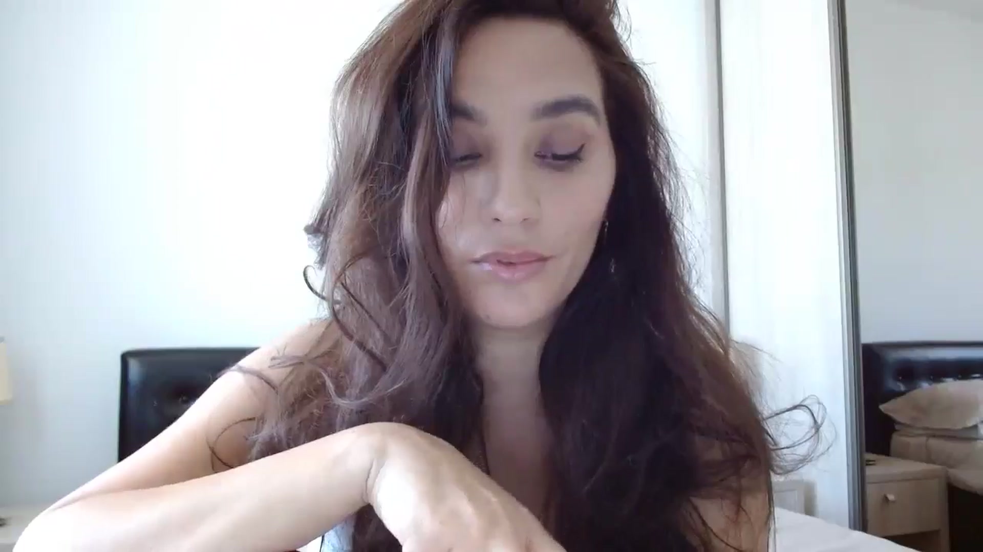 Gallery image thumbnail from DEAR_AMORE's myfreecams stream on, 04/24/2024, 12:07 image 13 of 20