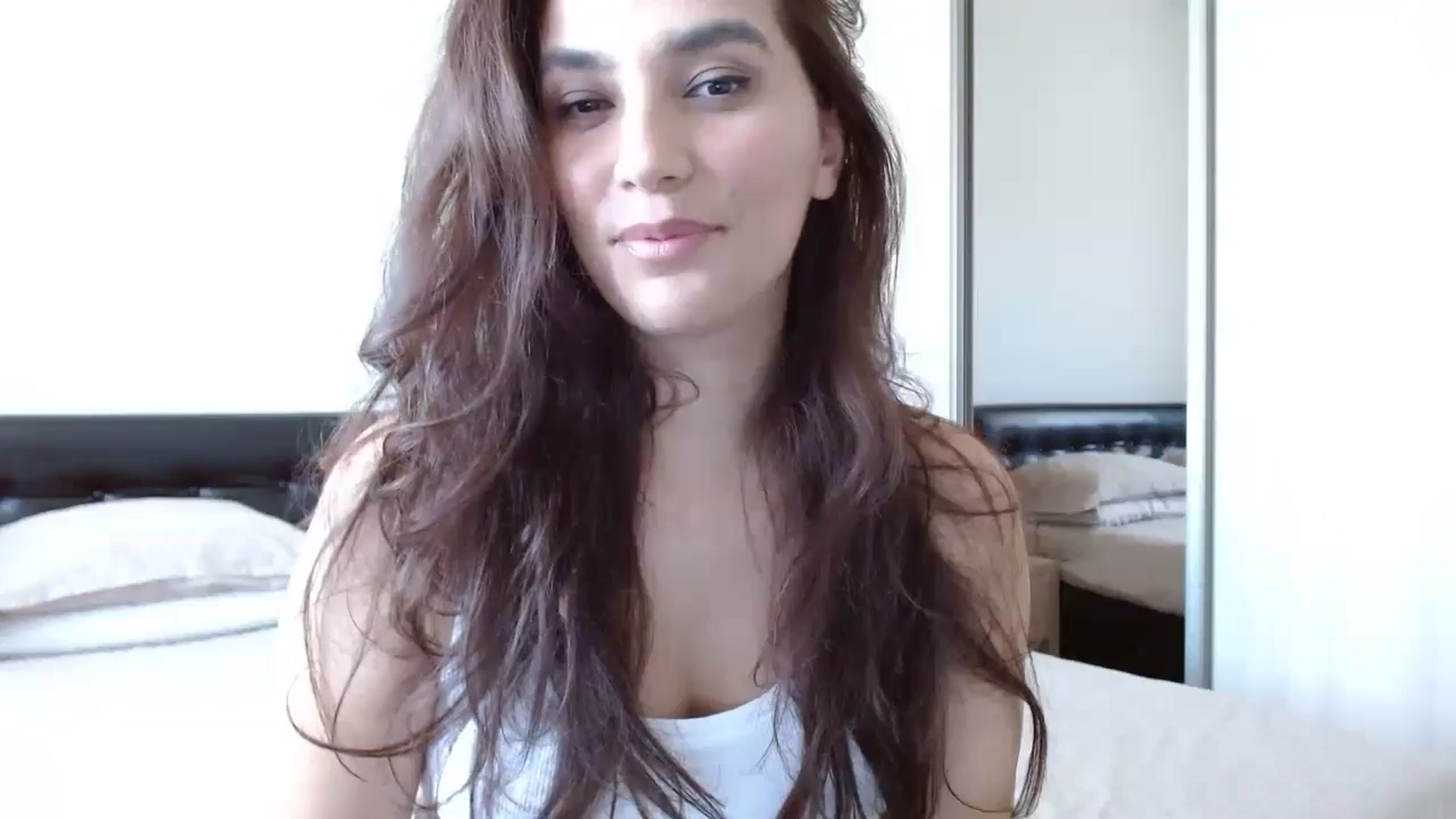 Gallery image thumbnail from DEAR_AMORE's myfreecams stream on, 04/24/2024, 12:07 image 3 of 20