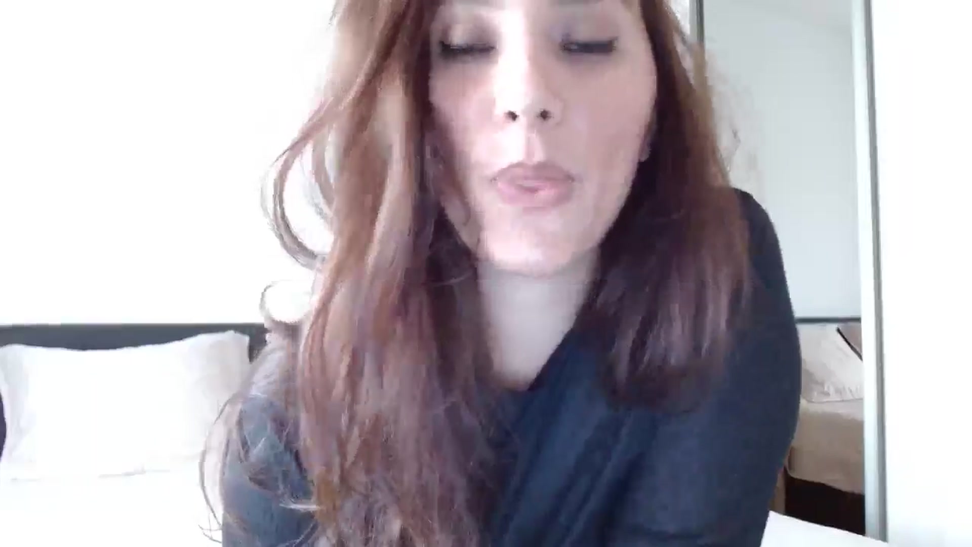 Gallery image thumbnail from DEAR_AMORE's myfreecams stream on, 05/04/2024, 13:19 image 5 of 20
