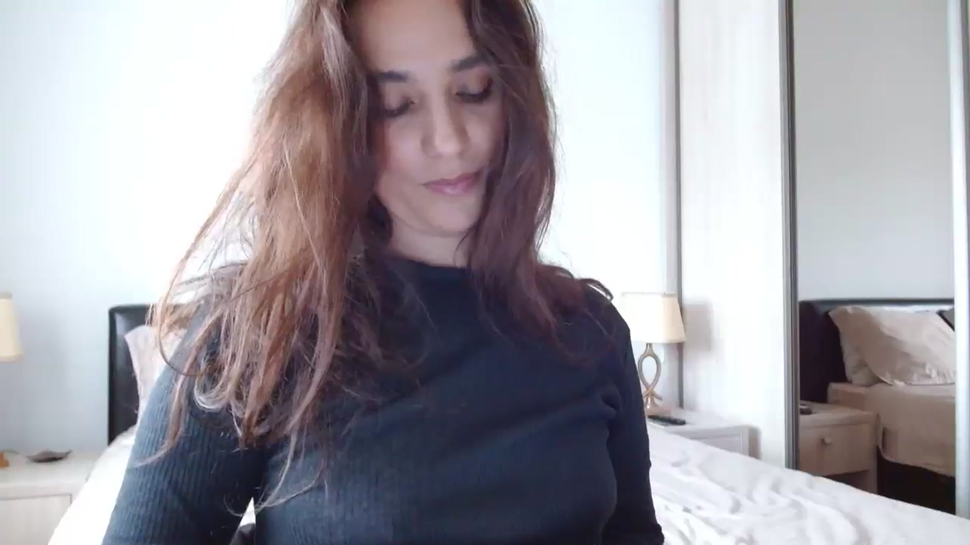Gallery image thumbnail from DEAR_AMORE's myfreecams stream on, 05/04/2024, 13:19 image 16 of 20