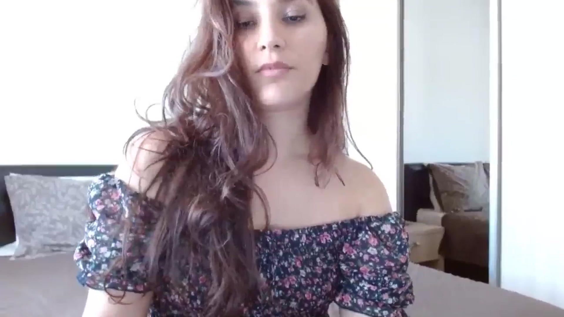 Gallery image thumbnail from DEAR_AMORE's myfreecams stream on, 05/05/2024, 13:44 image 17 of 20