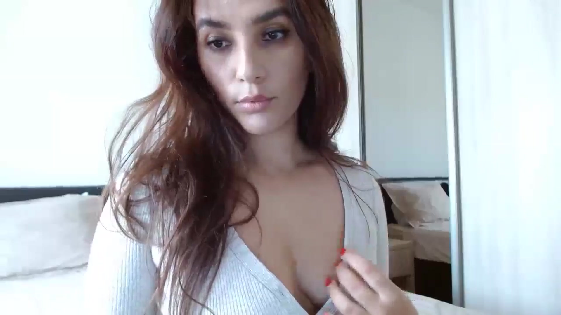 Gallery image thumbnail from DEAR_AMORE's myfreecams stream on, 05/25/2024, 13:22 image 9 of 20