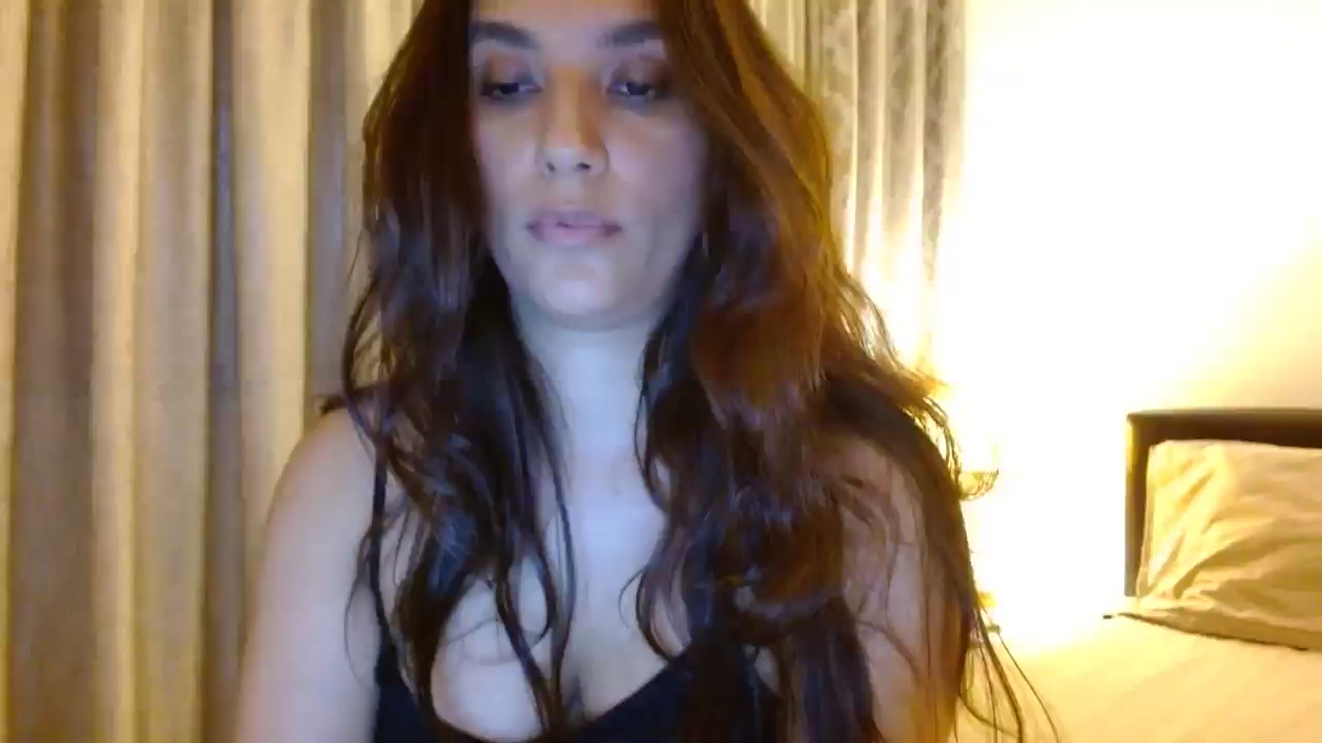 Gallery image thumbnail from DEAR_AMORE's myfreecams stream on, 06/17/2024, 22:03 image 14 of 20