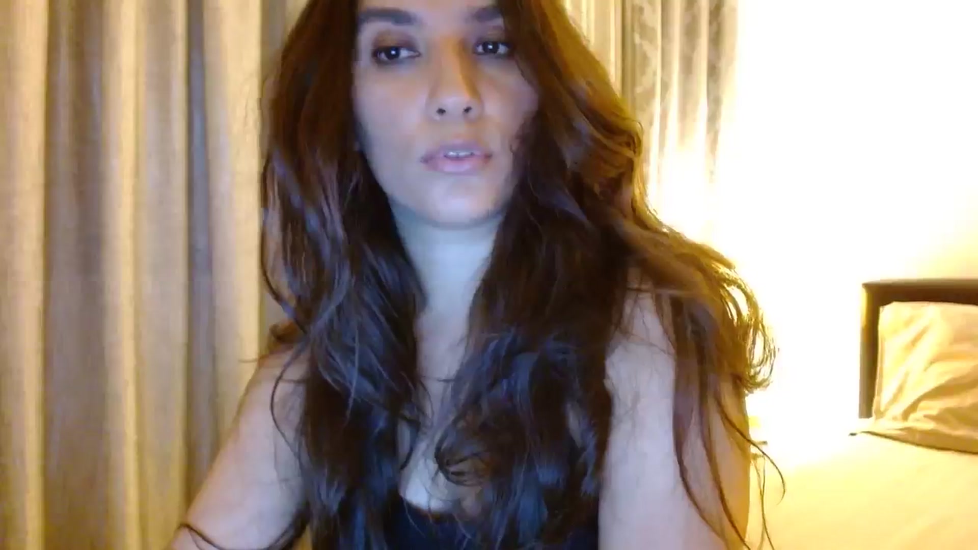 Gallery image thumbnail from DEAR_AMORE's myfreecams stream on, 06/17/2024, 22:03 image 6 of 20