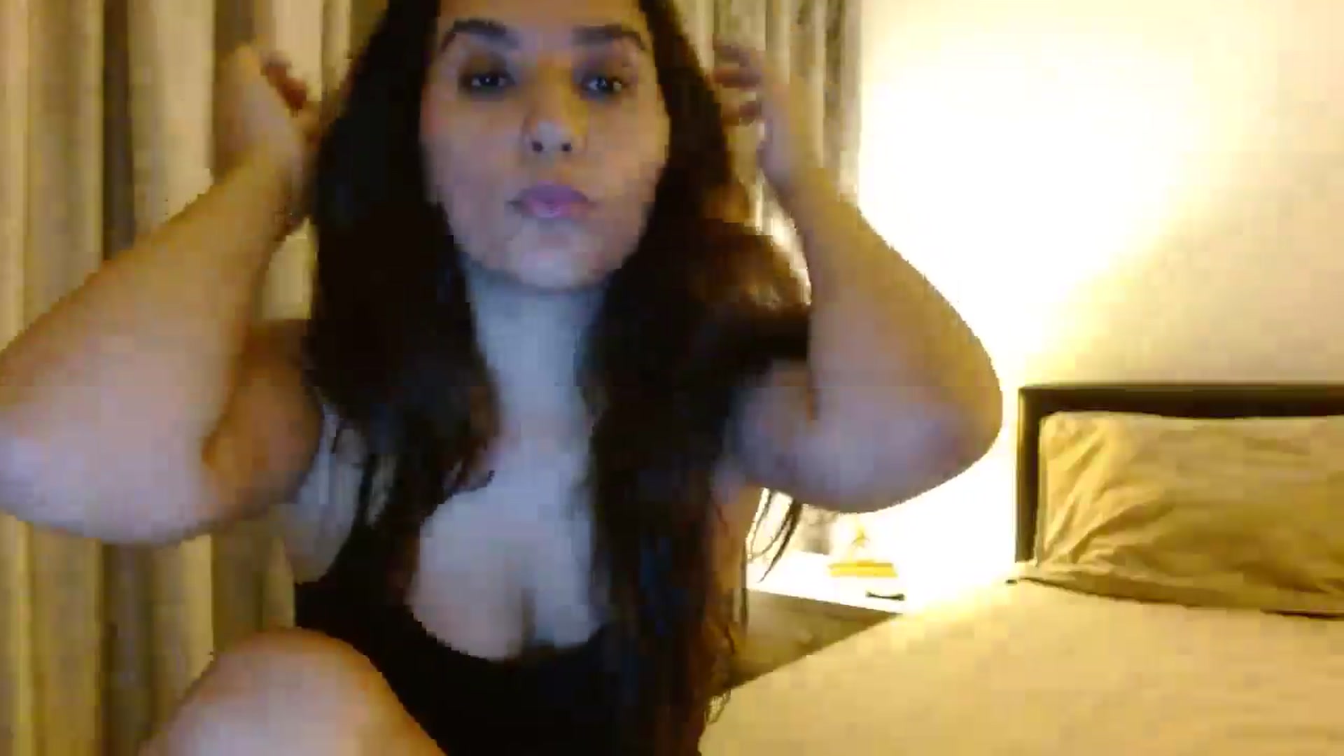 Gallery image thumbnail from DEAR_AMORE's myfreecams stream on, 06/17/2024, 22:03 image 3 of 20