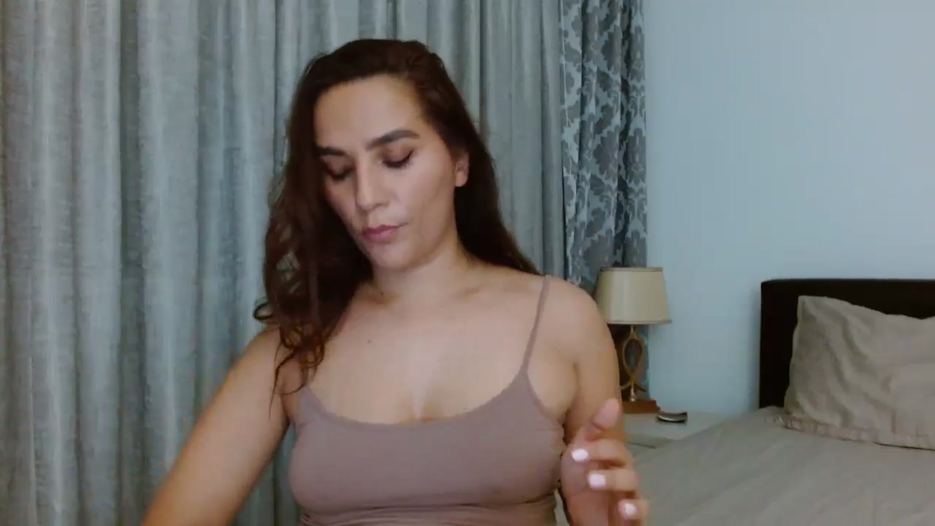 Gallery image thumbnail from DEAR_AMORE's myfreecams stream on, 06/29/2024, 21:39 image 12 of 20