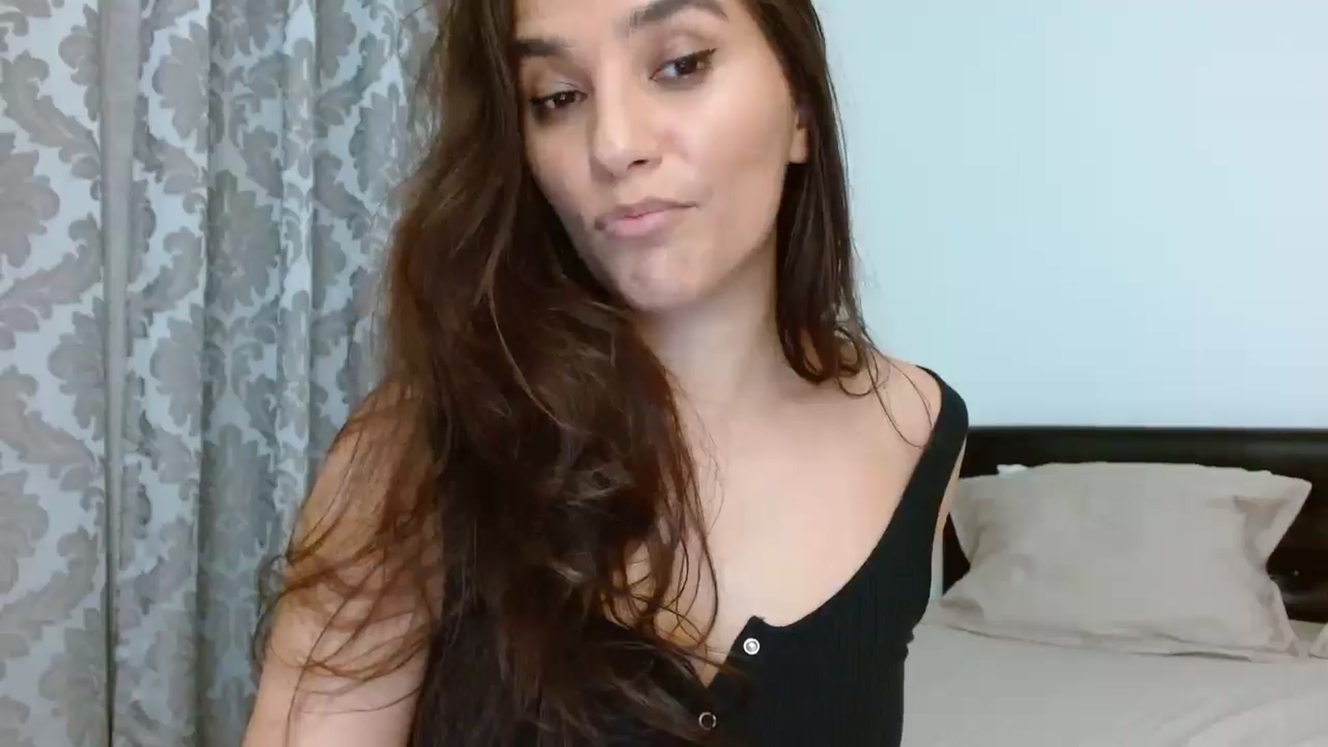 Gallery image thumbnail from DEAR_AMORE's myfreecams stream on, 07/15/2024, 24:11 image 20 of 20