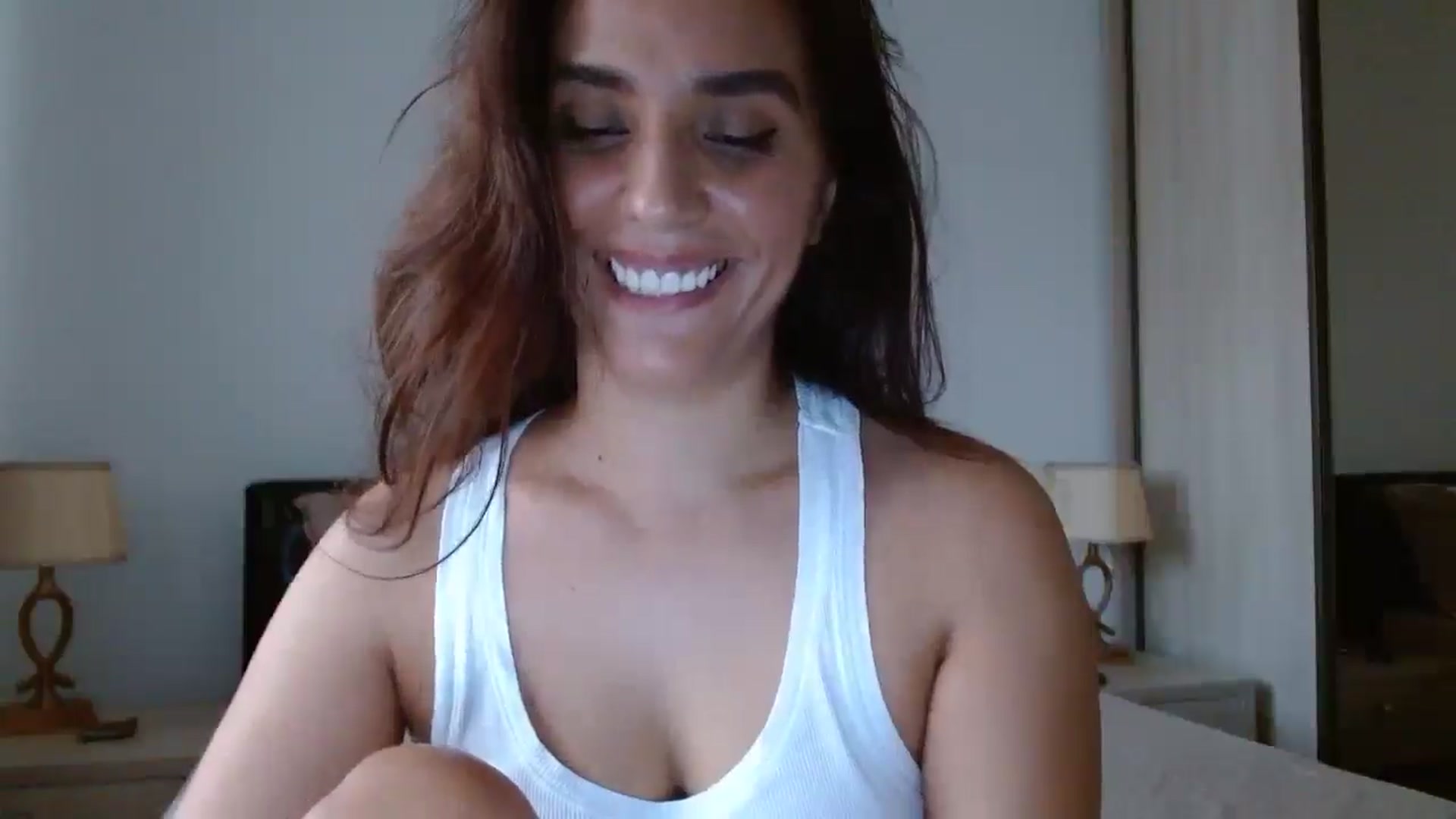 Gallery image thumbnail from DEAR_AMORE's myfreecams stream on, 07/21/2024, 17:16 image 14 of 20