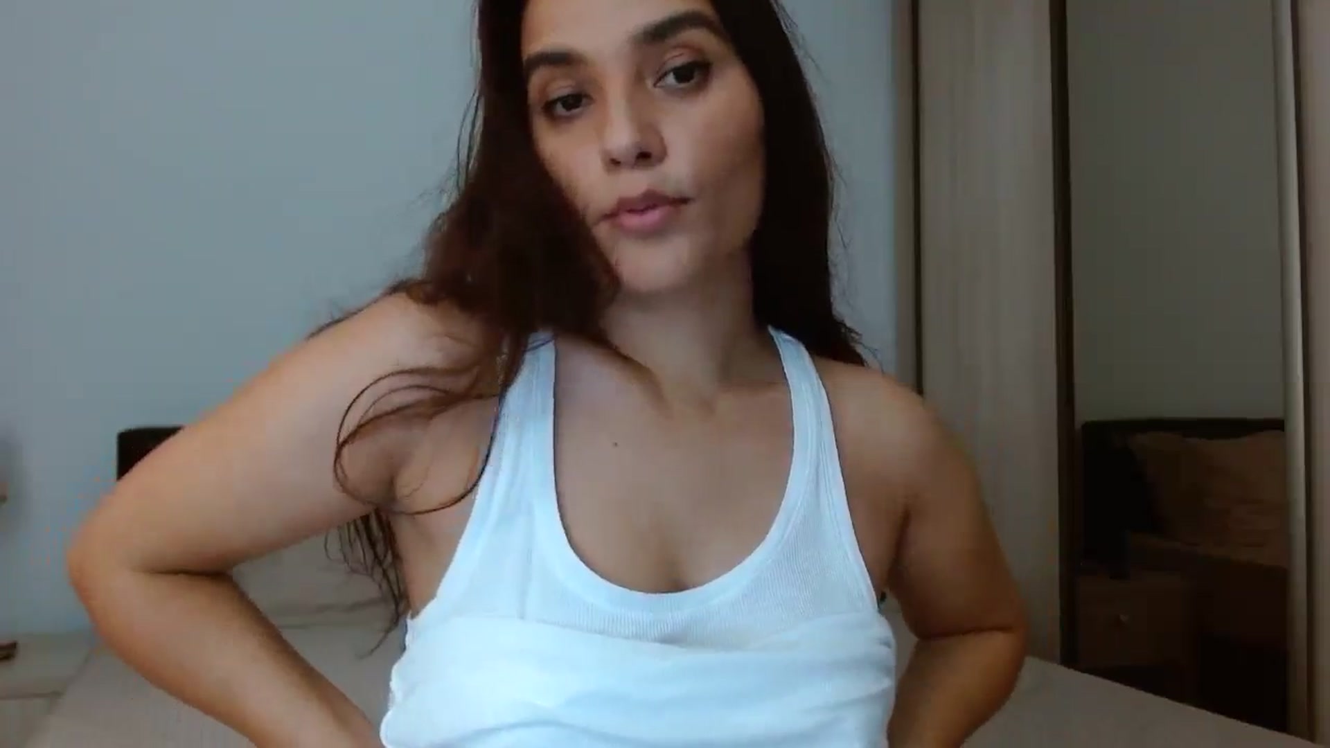 Gallery image thumbnail from DEAR_AMORE's myfreecams stream on, 07/21/2024, 17:45 image 17 of 20