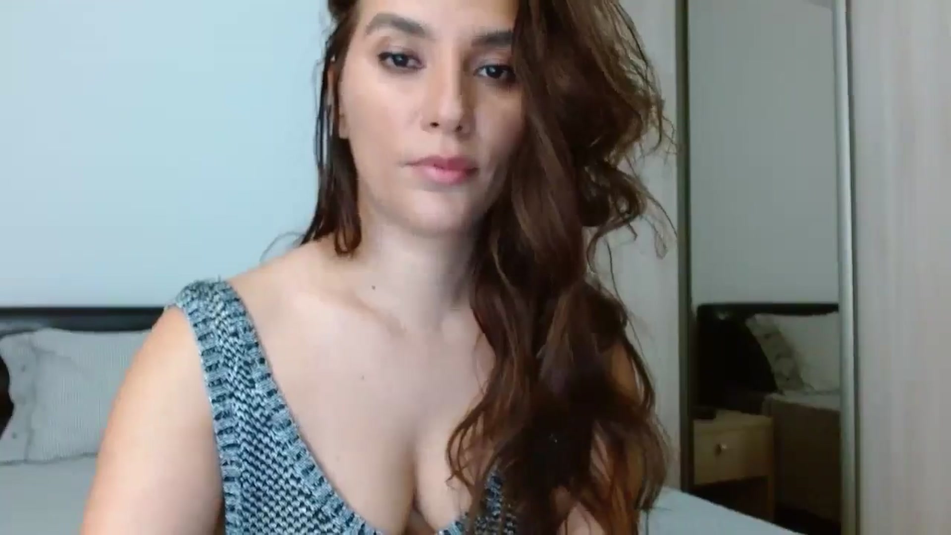 Gallery image thumbnail from DEAR_AMORE's myfreecams stream on, 07/26/2024, 22:25 image 8 of 20
