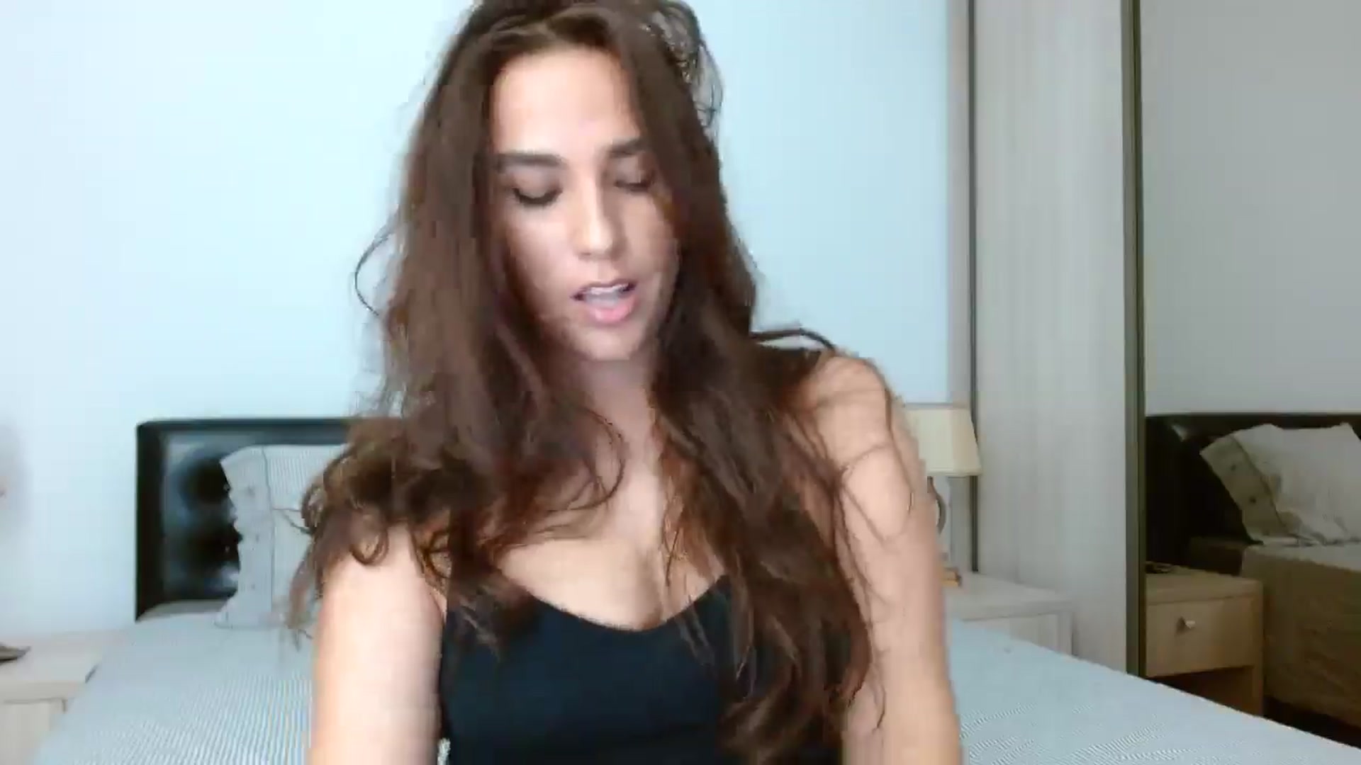 Gallery image thumbnail from DEAR_AMORE's myfreecams stream on, 07/28/2024, 21:08 image 14 of 20
