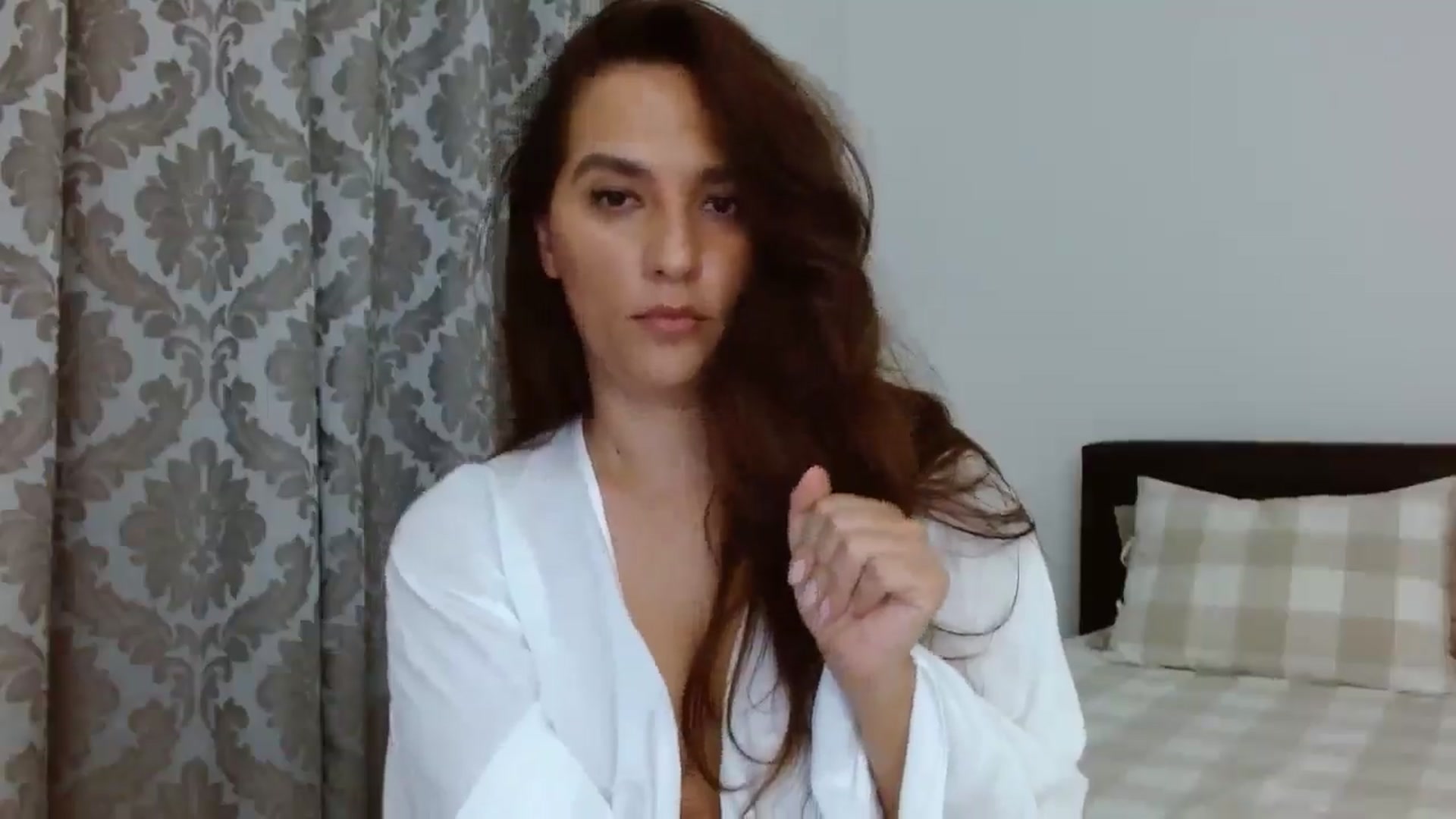 Gallery image thumbnail from DEAR_AMORE's myfreecams stream on, 08/07/2024, 04:05 image 3 of 20