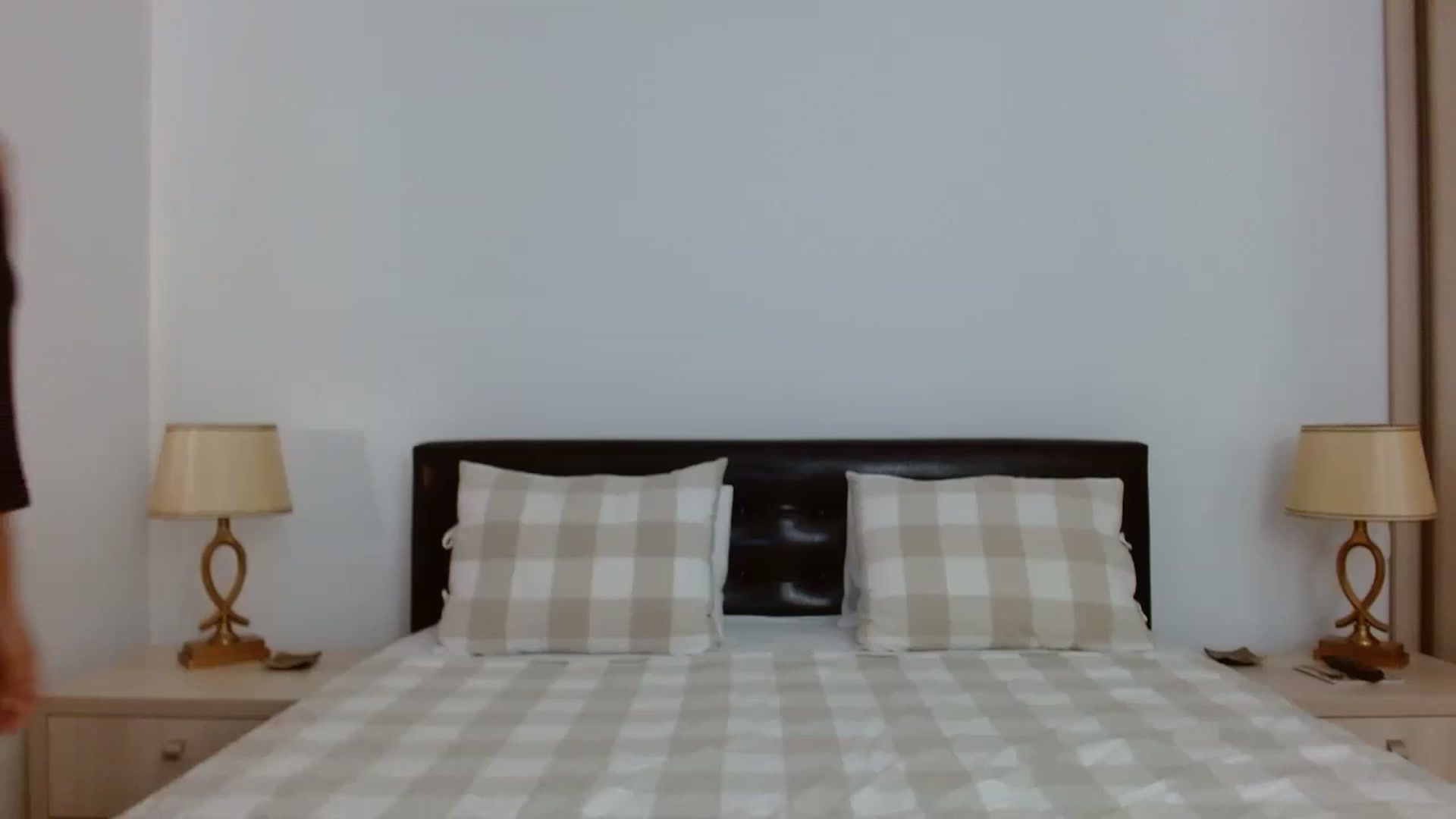 Gallery image thumbnail from DEAR_AMORE's myfreecams stream on, 08/09/2024, 04:20 image 6 of 20
