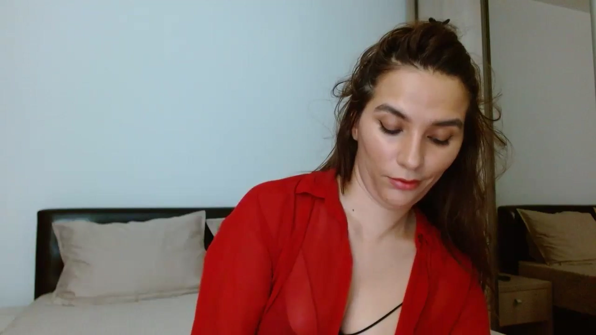 Gallery image thumbnail from DEAR_AMORE's myfreecams stream on, 08/21/2024, 24:04 image 5 of 20