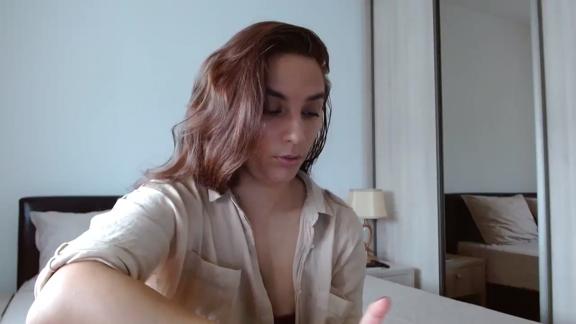 Gallery image thumbnail from DEAR_AMORE's myfreecams stream on, 08/29/2024, 10:29 image 8 of 20