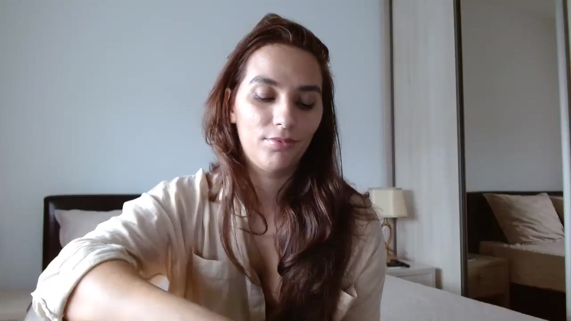 Gallery image thumbnail from DEAR_AMORE's myfreecams stream on, 08/29/2024, 10:29 image 17 of 20