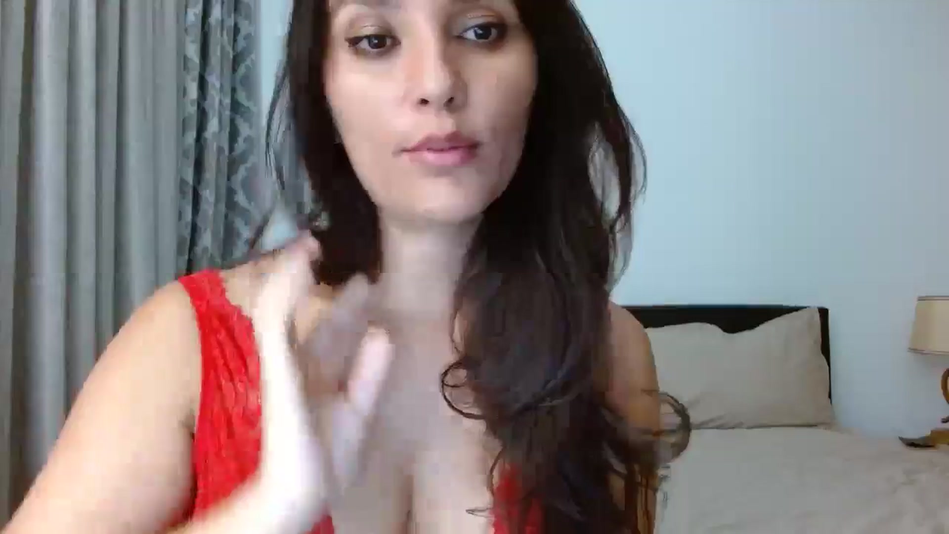 Gallery image thumbnail from DEAR_AMORE's myfreecams stream on, 10/21/2024, 24:13 image 4 of 20