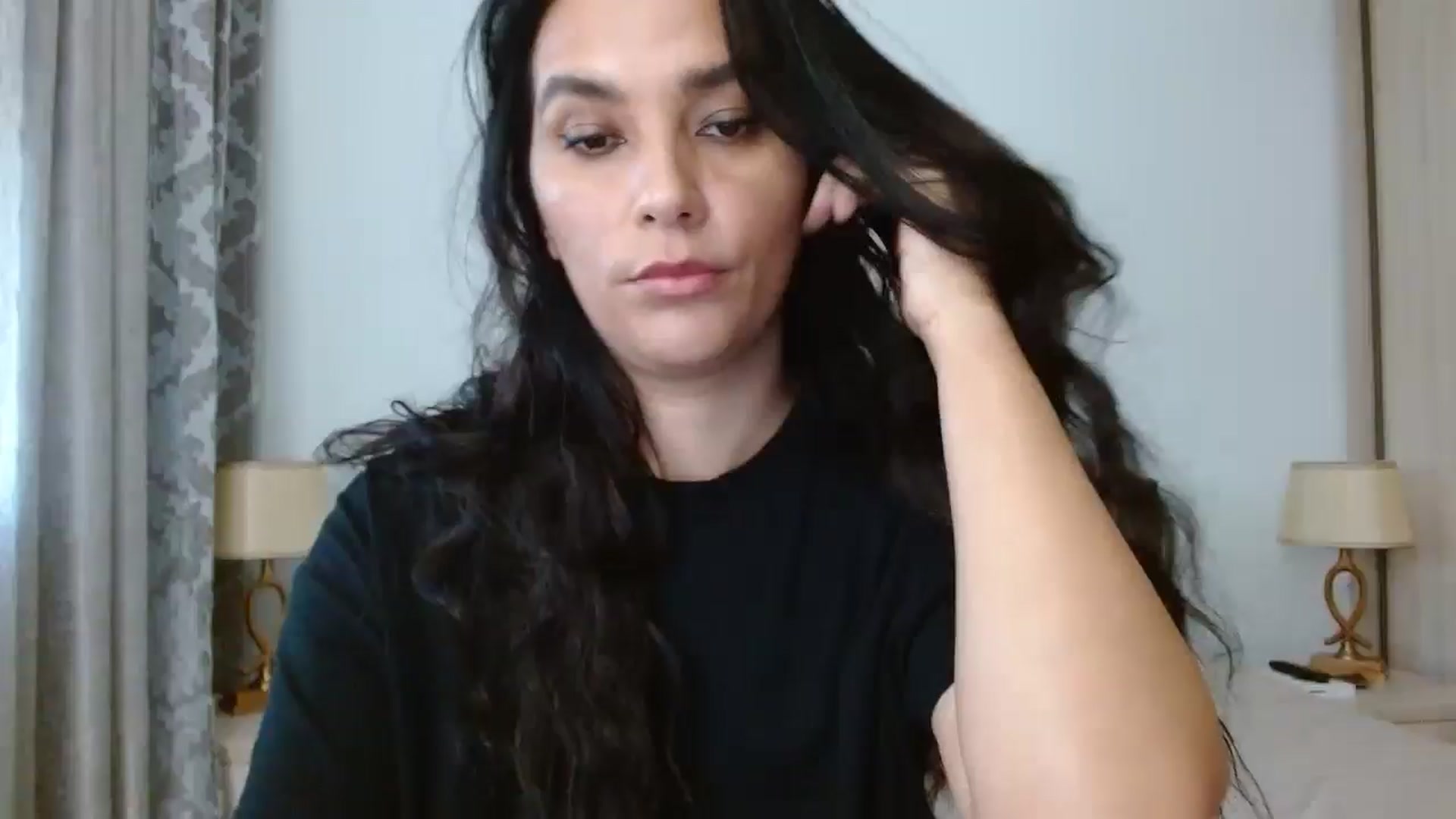 Gallery image thumbnail from DEAR_AMORE's myfreecams stream on, 10/27/2024, 16:53 image 6 of 20
