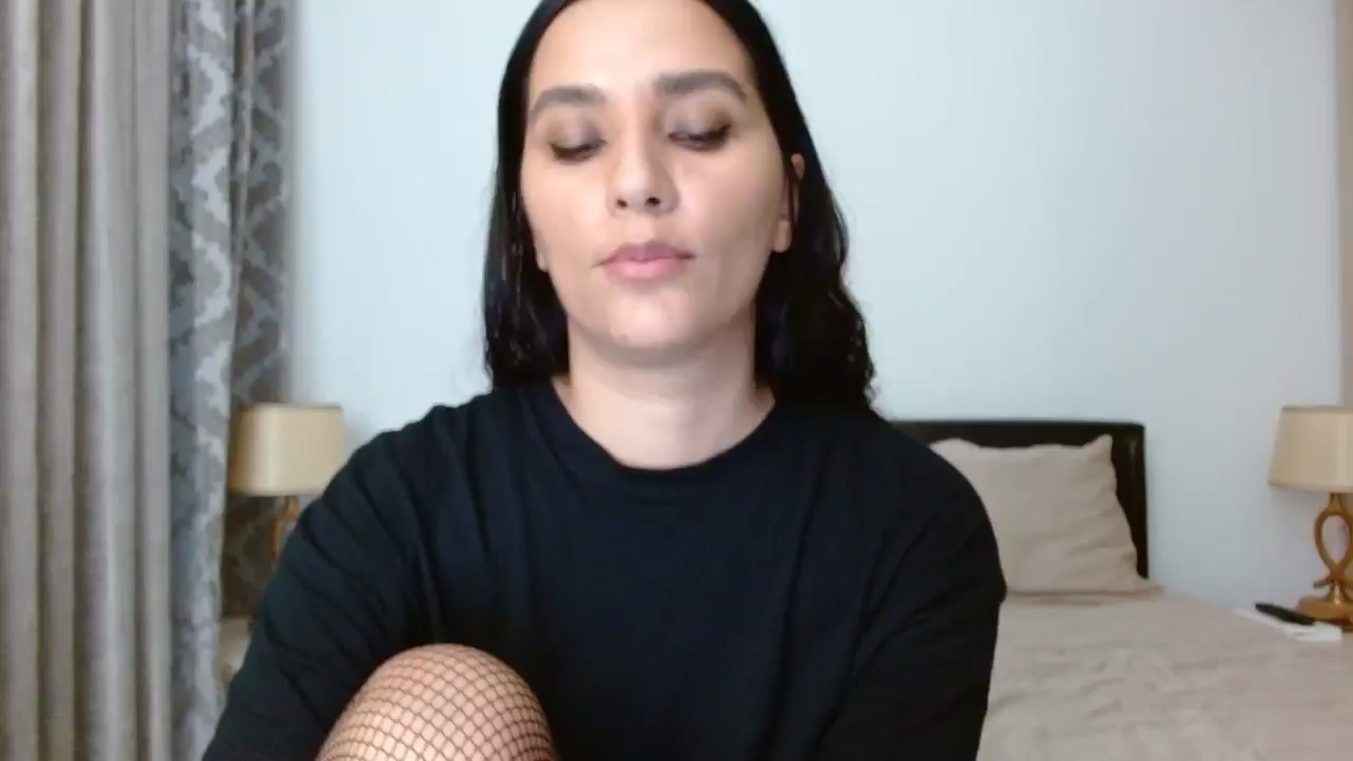 Gallery image thumbnail from DEAR_AMORE's myfreecams stream on, 10/27/2024, 22:15 image 2 of 20