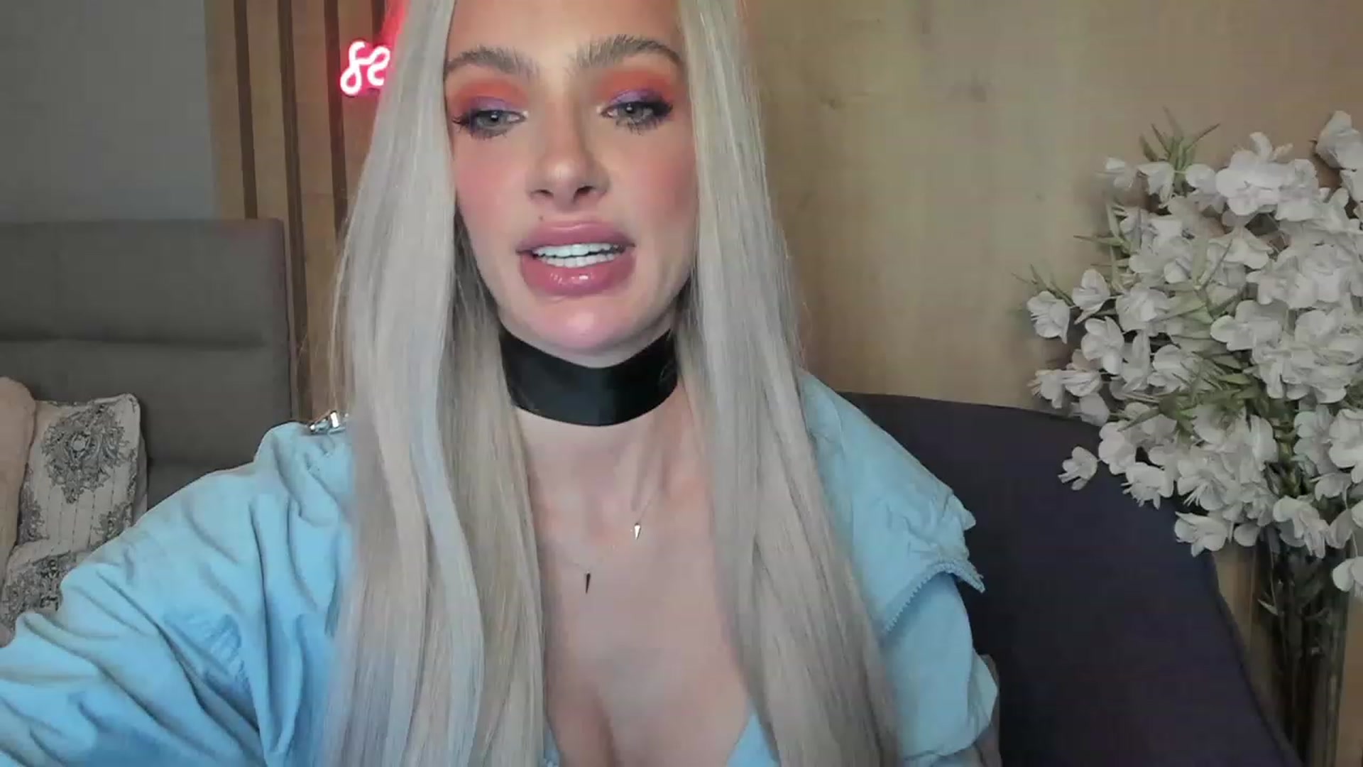 Gallery image thumbnail from DENNYVERSE's myfreecams stream on, 11/19/2022, 16:01 image 4 of 20