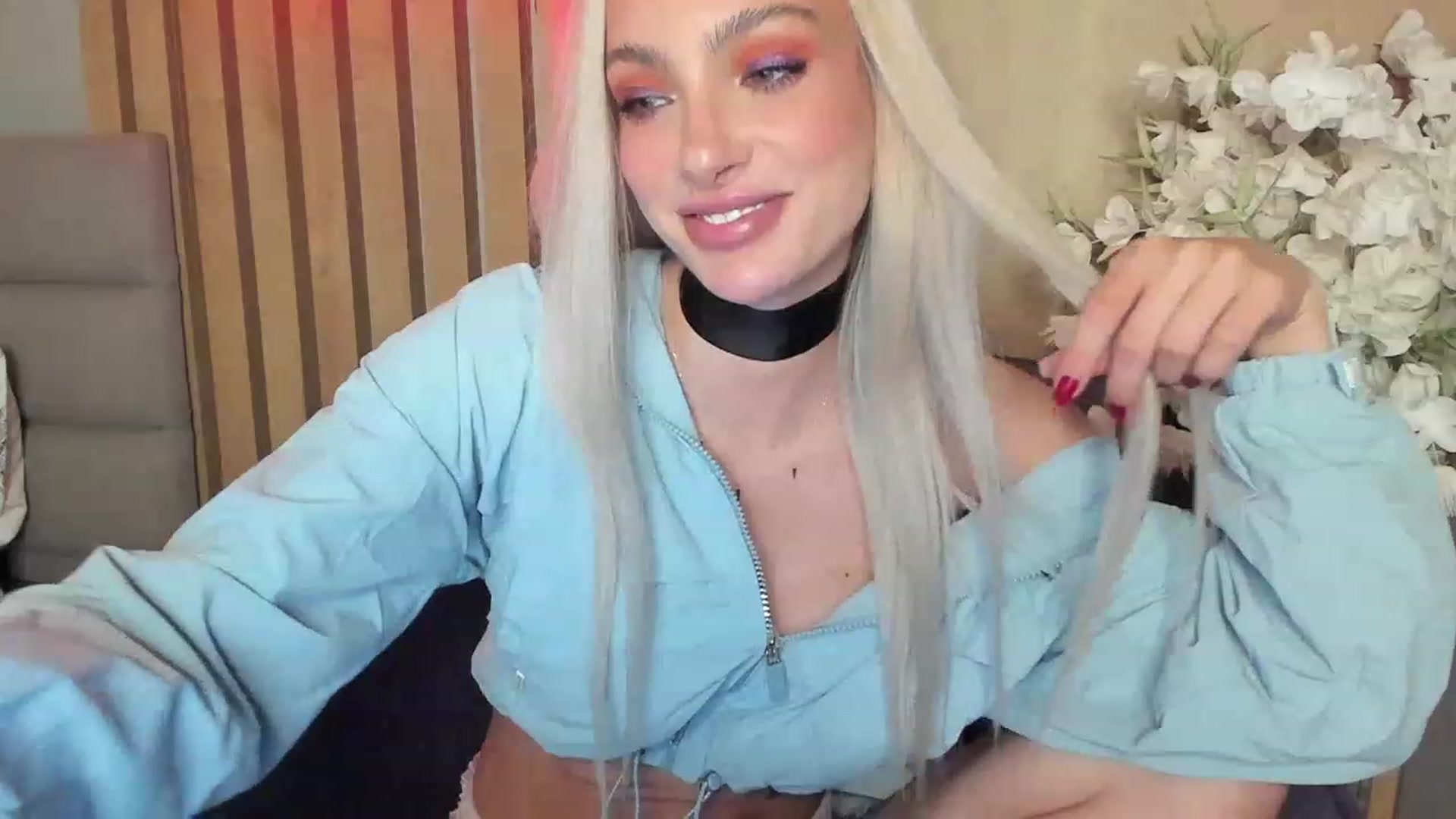 Gallery image thumbnail from DENNYVERSE's myfreecams stream on, 11/19/2022, 16:01 image 13 of 20