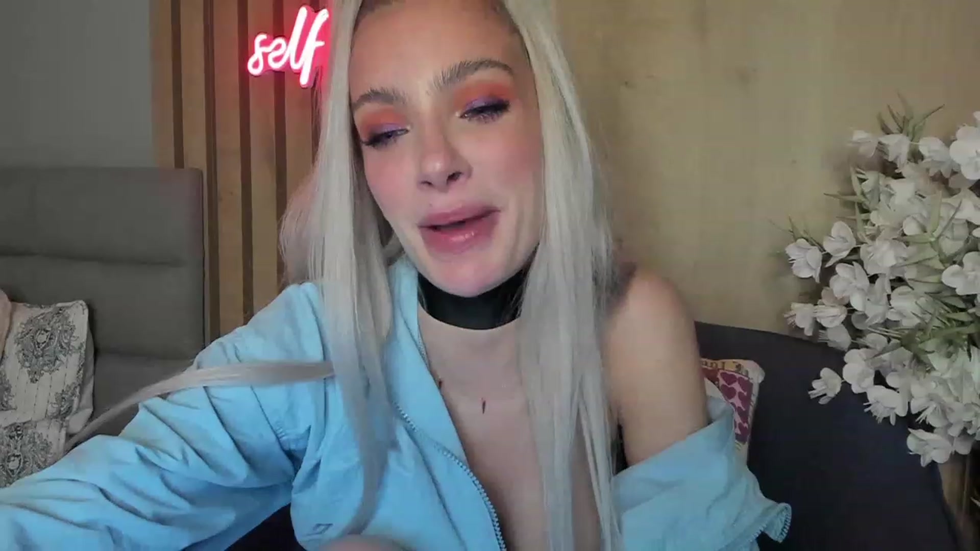 Gallery image thumbnail from DENNYVERSE's myfreecams stream on, 11/19/2022, 16:01 image 17 of 20