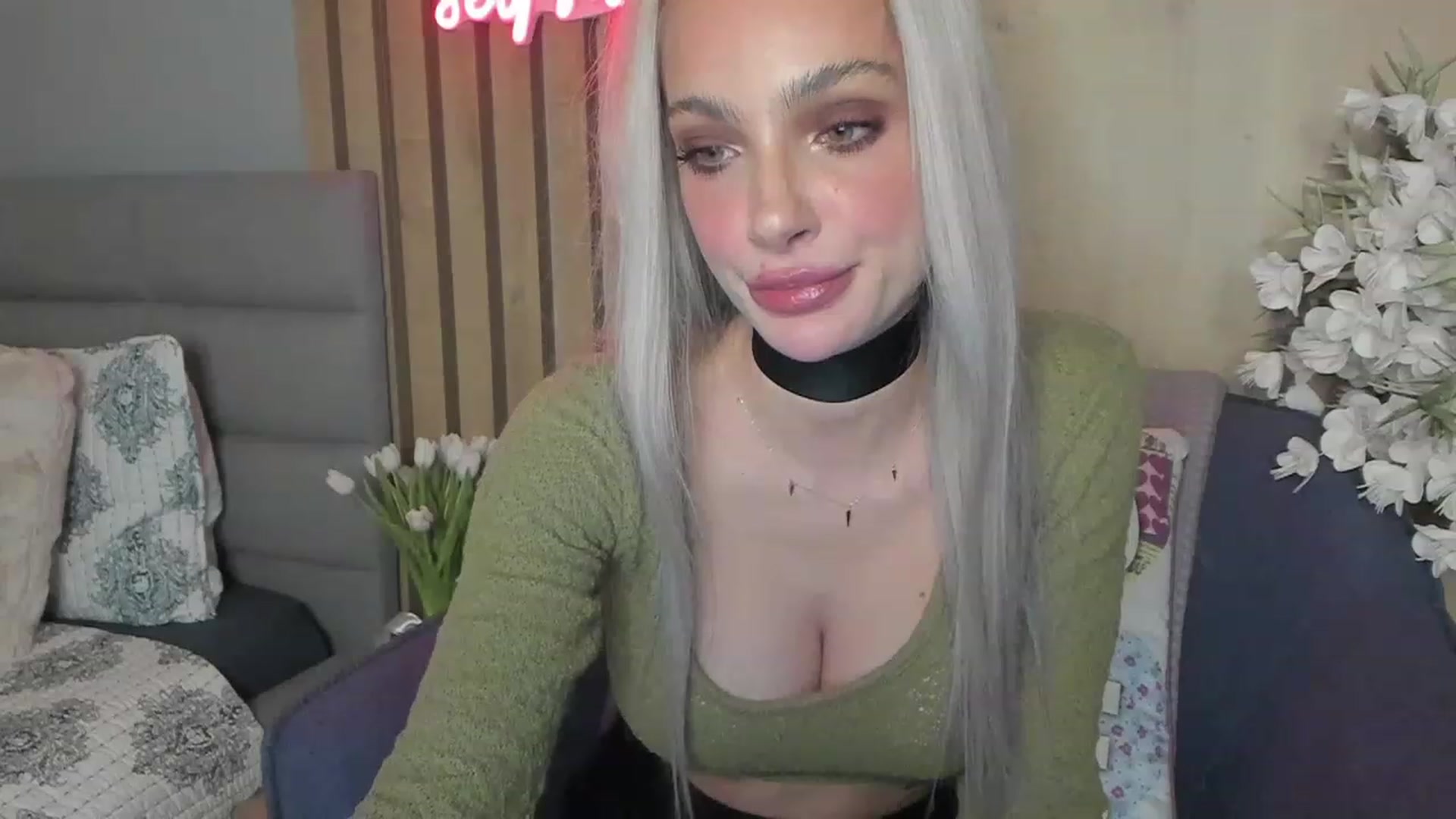 Gallery image thumbnail from DENNYVERSE's myfreecams stream on, 11/20/2022, 16:21 image 7 of 20