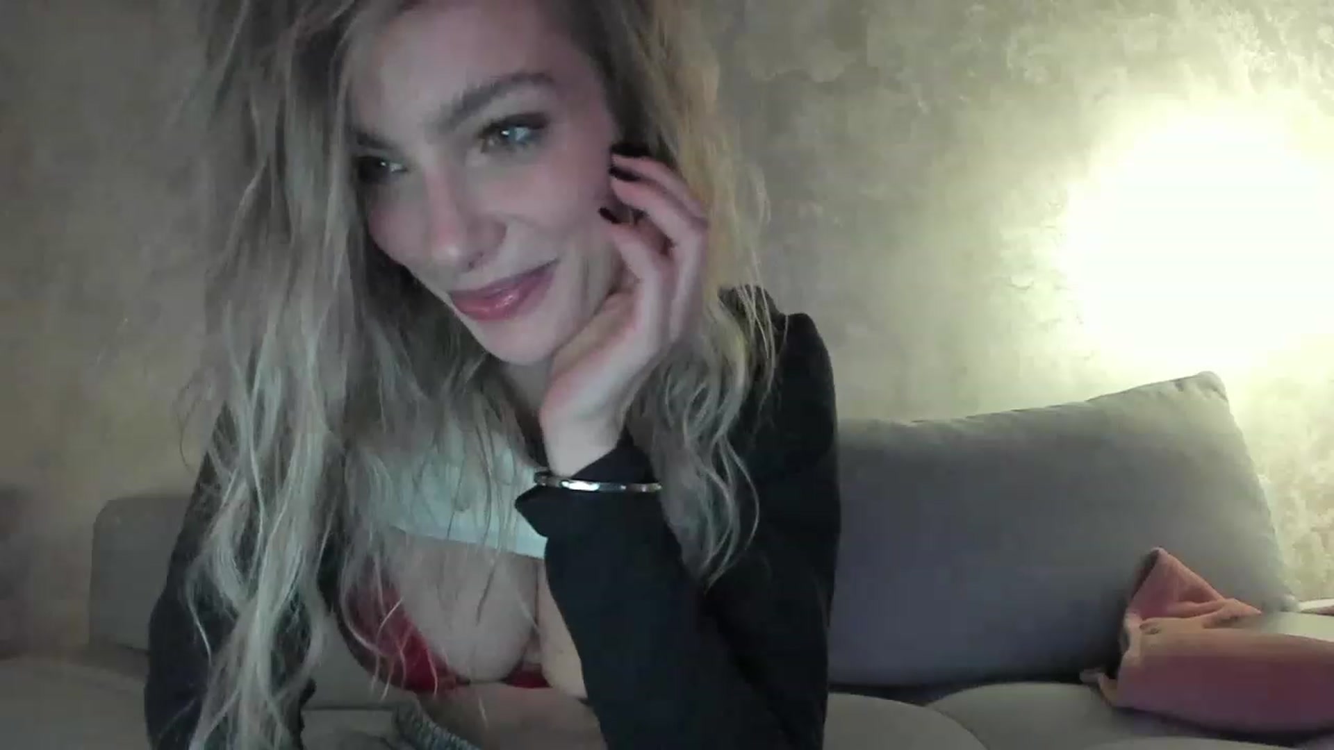 Gallery image thumbnail from DENNYVERSE's myfreecams stream on, 12/01/2022, 17:52 image 12 of 20