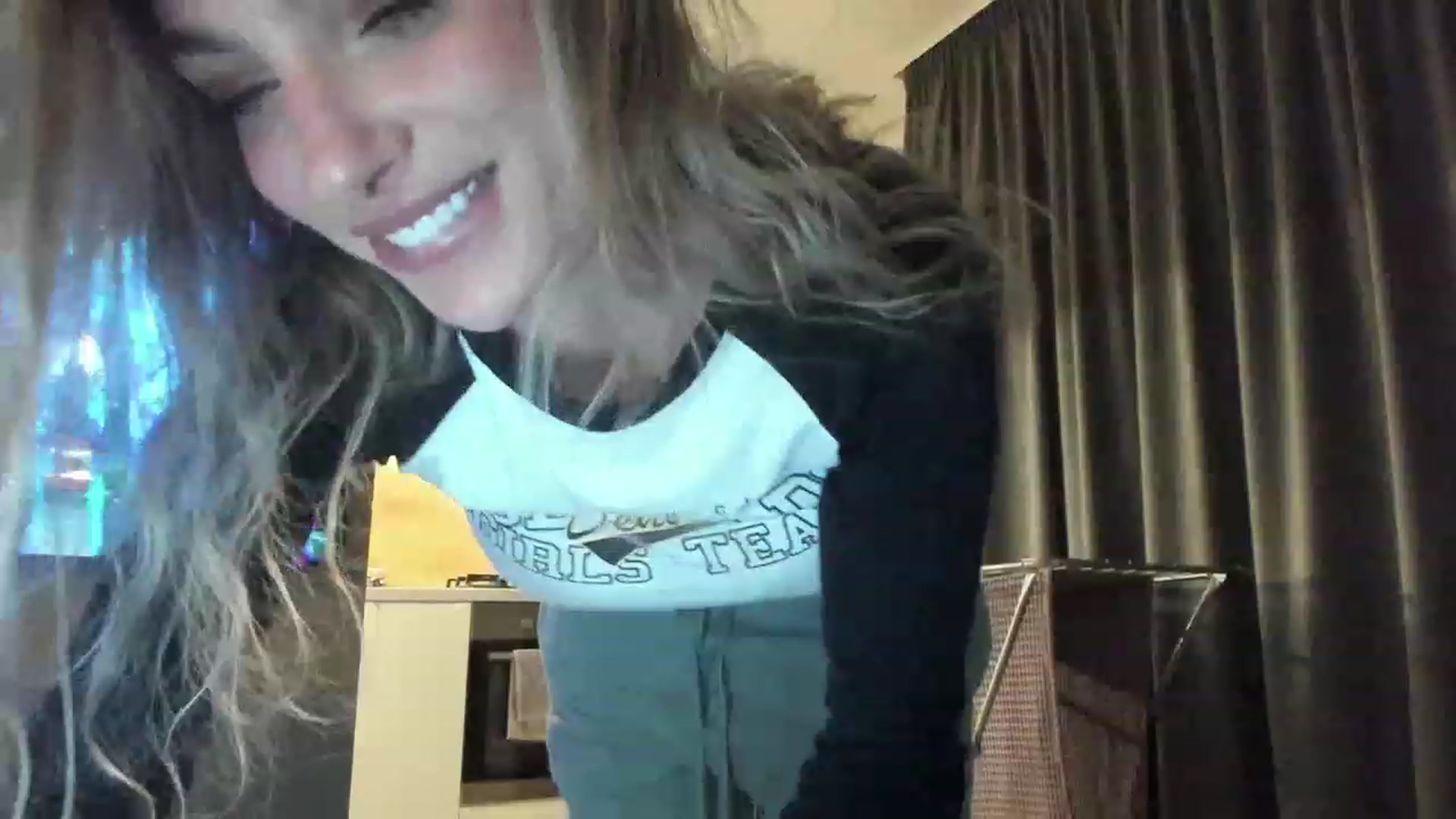 Gallery image thumbnail from DENNYVERSE's myfreecams stream on, 12/01/2022, 17:52 image 13 of 20