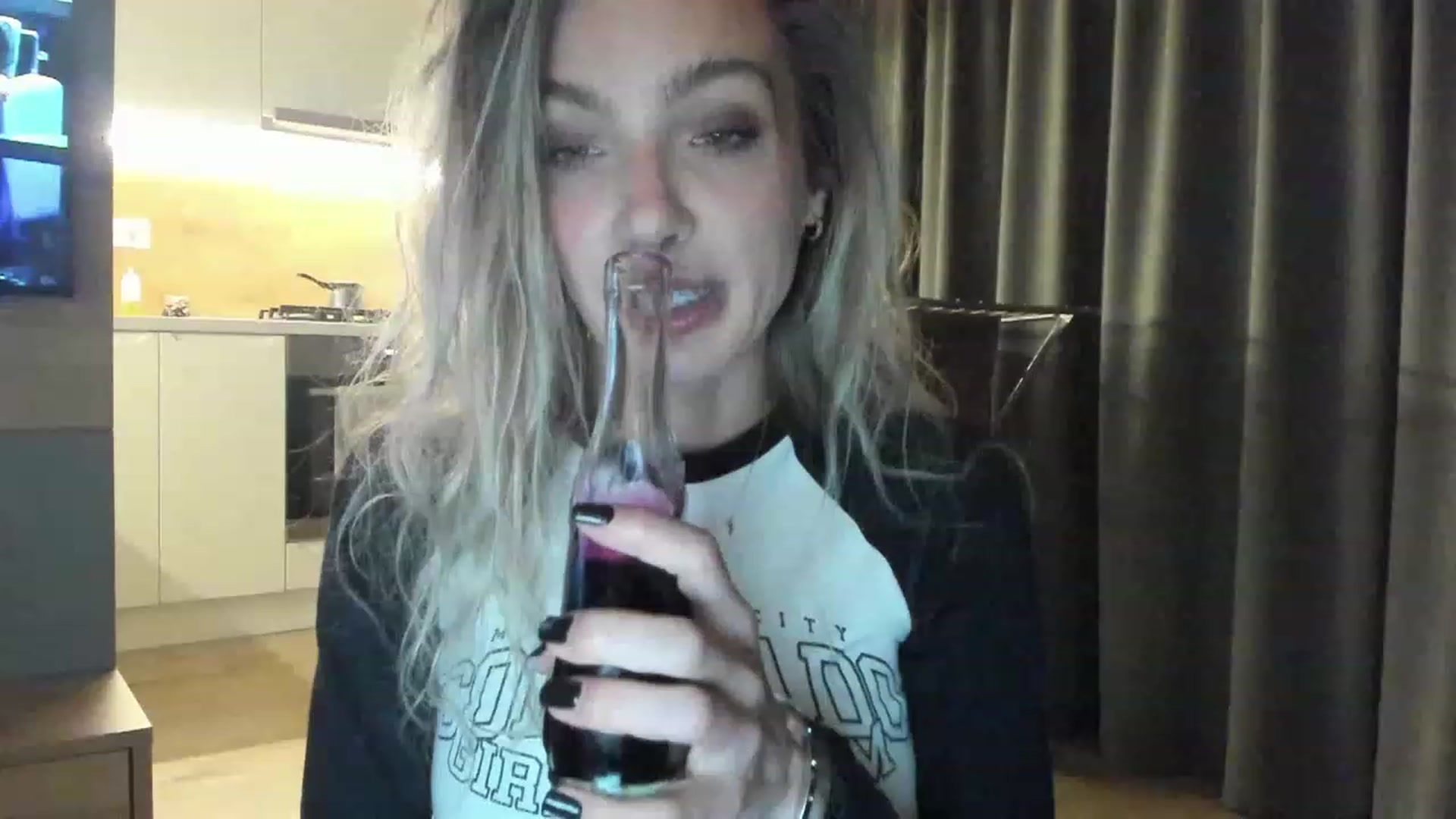 Gallery image thumbnail from DENNYVERSE's myfreecams stream on, 12/01/2022, 17:52 image 2 of 20