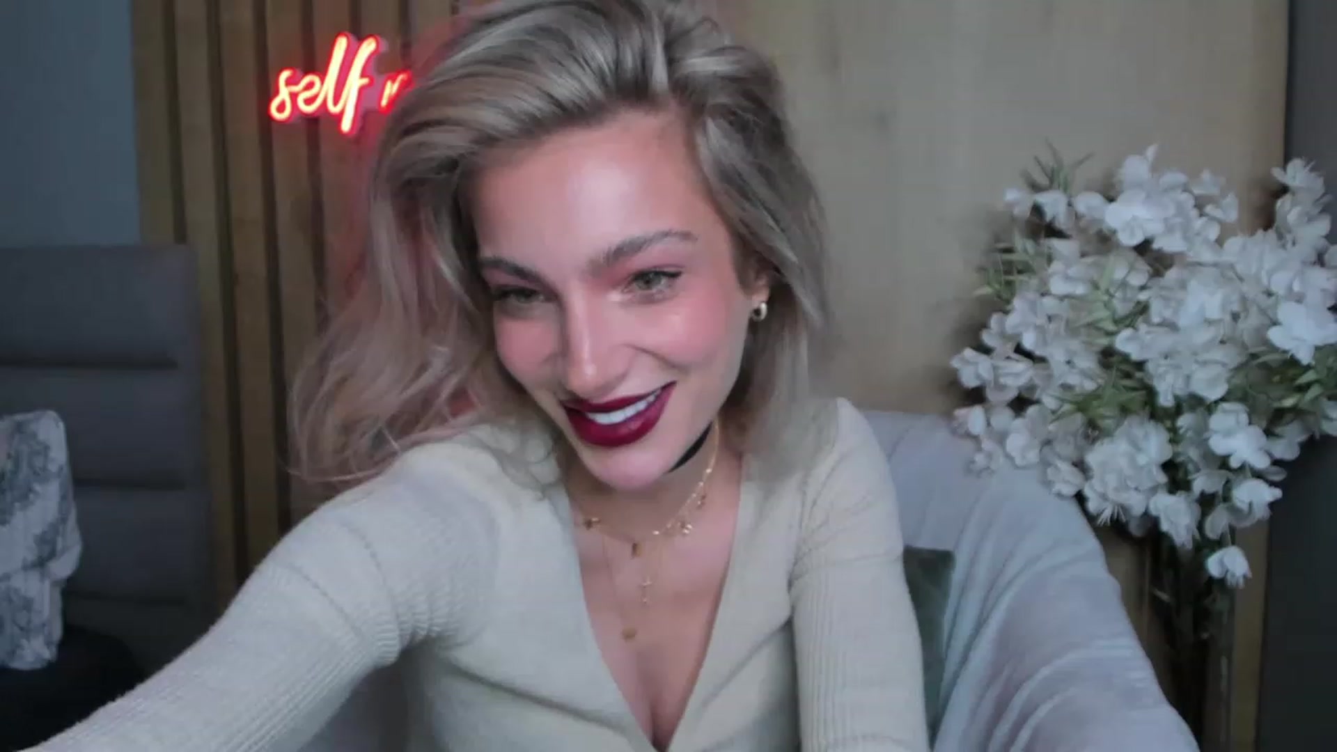 Gallery image thumbnail from DENNYVERSE's myfreecams stream on, 01/27/2023, 10:29 image 8 of 20