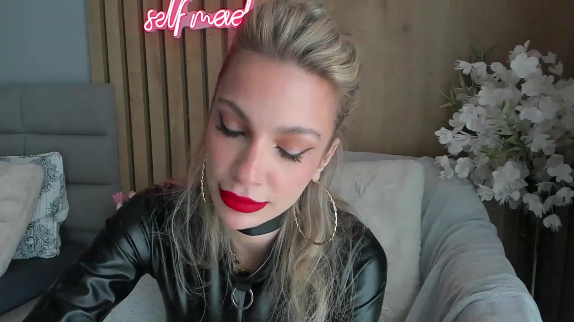 Gallery image thumbnail from DENNYVERSE's myfreecams stream on, 02/04/2023, 12:03 image 9 of 20