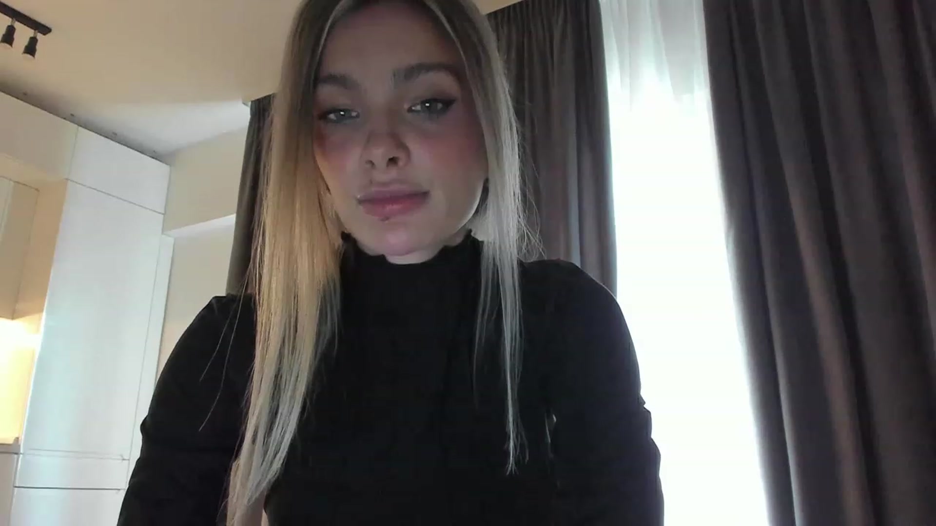 Gallery image thumbnail from DENNYVERSE's myfreecams stream on, 02/07/2023, 10:27 image 17 of 20
