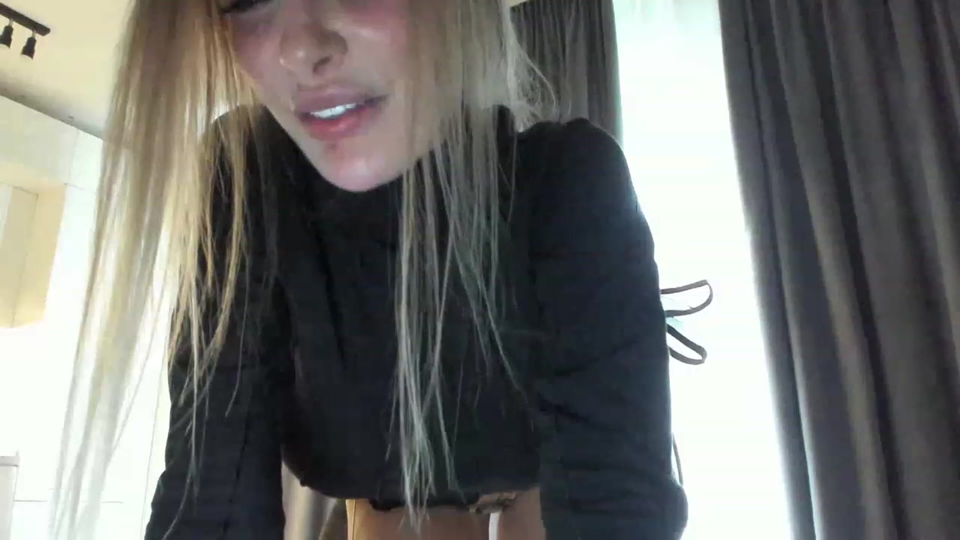 Gallery image thumbnail from DENNYVERSE's myfreecams stream on, 02/07/2023, 10:27 image 11 of 20