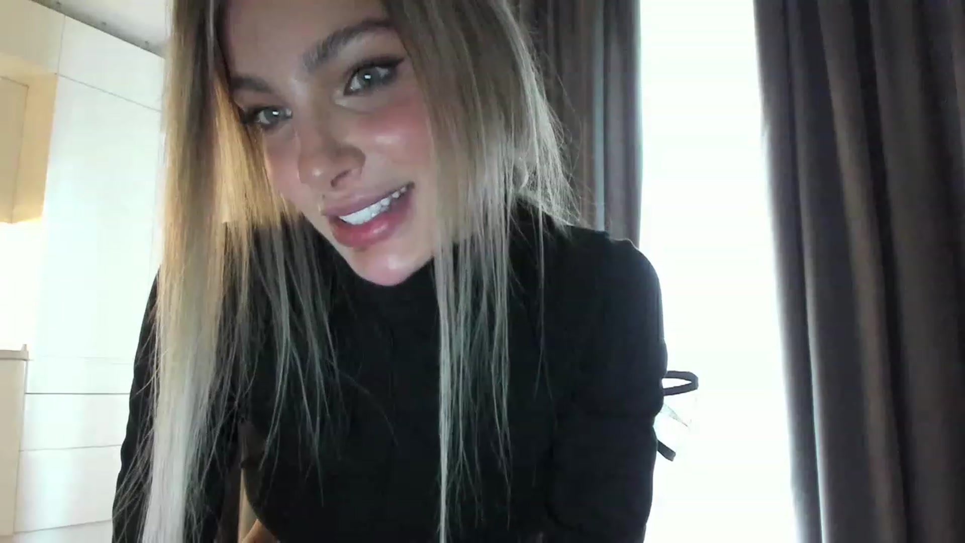 Gallery image thumbnail from DENNYVERSE's myfreecams stream on, 02/07/2023, 10:27 image 13 of 20
