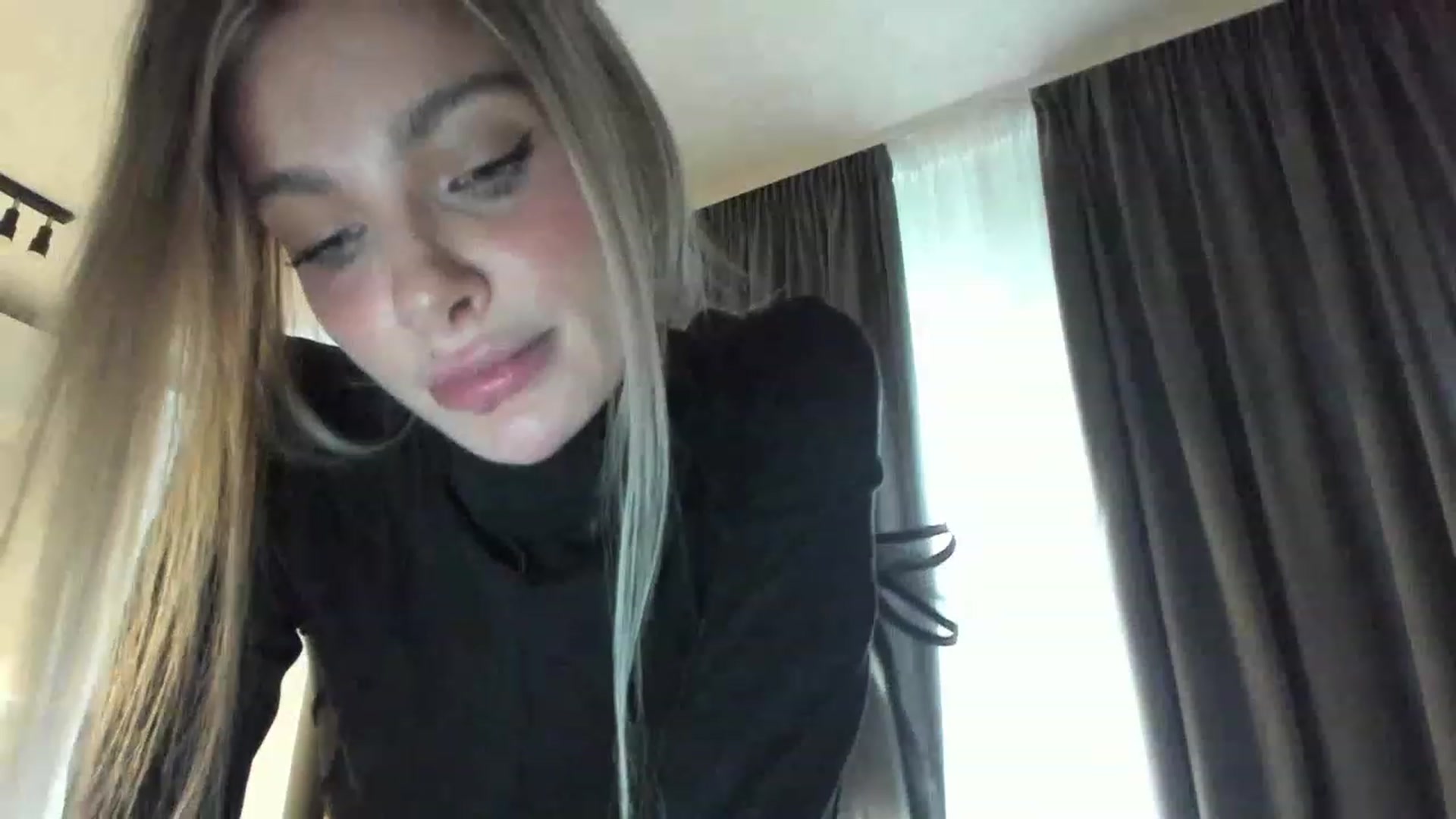 Gallery image thumbnail from DENNYVERSE's myfreecams stream on, 02/07/2023, 10:27 image 19 of 20