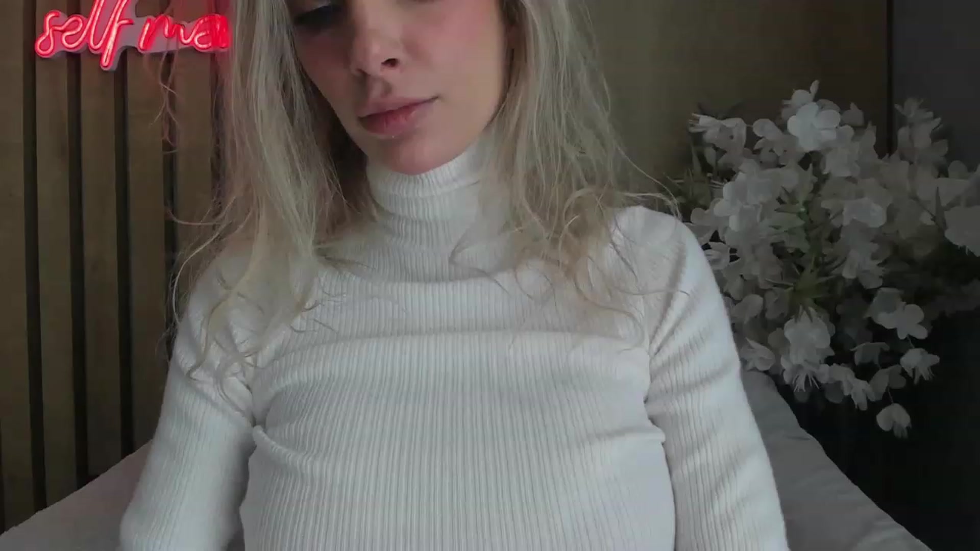 Gallery image thumbnail from DENNYVERSE's myfreecams stream on, 02/11/2023, 11:04 image 12 of 20
