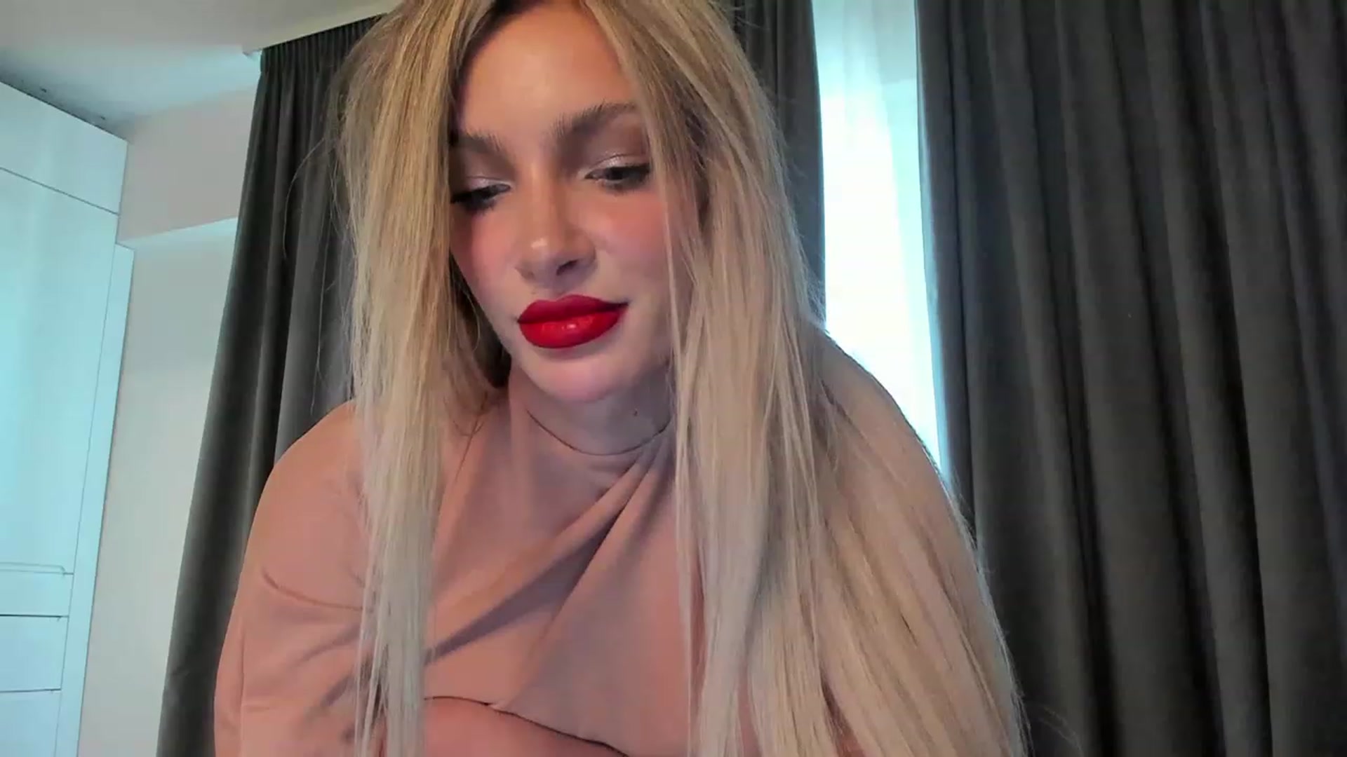 Gallery image thumbnail from DENNYVERSE's myfreecams stream on, 02/14/2023, 11:45 image 8 of 20