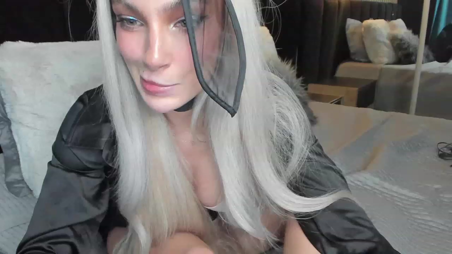 Gallery image thumbnail from DENNYVERSE's myfreecams stream on, 02/19/2023, 16:55 image 5 of 20