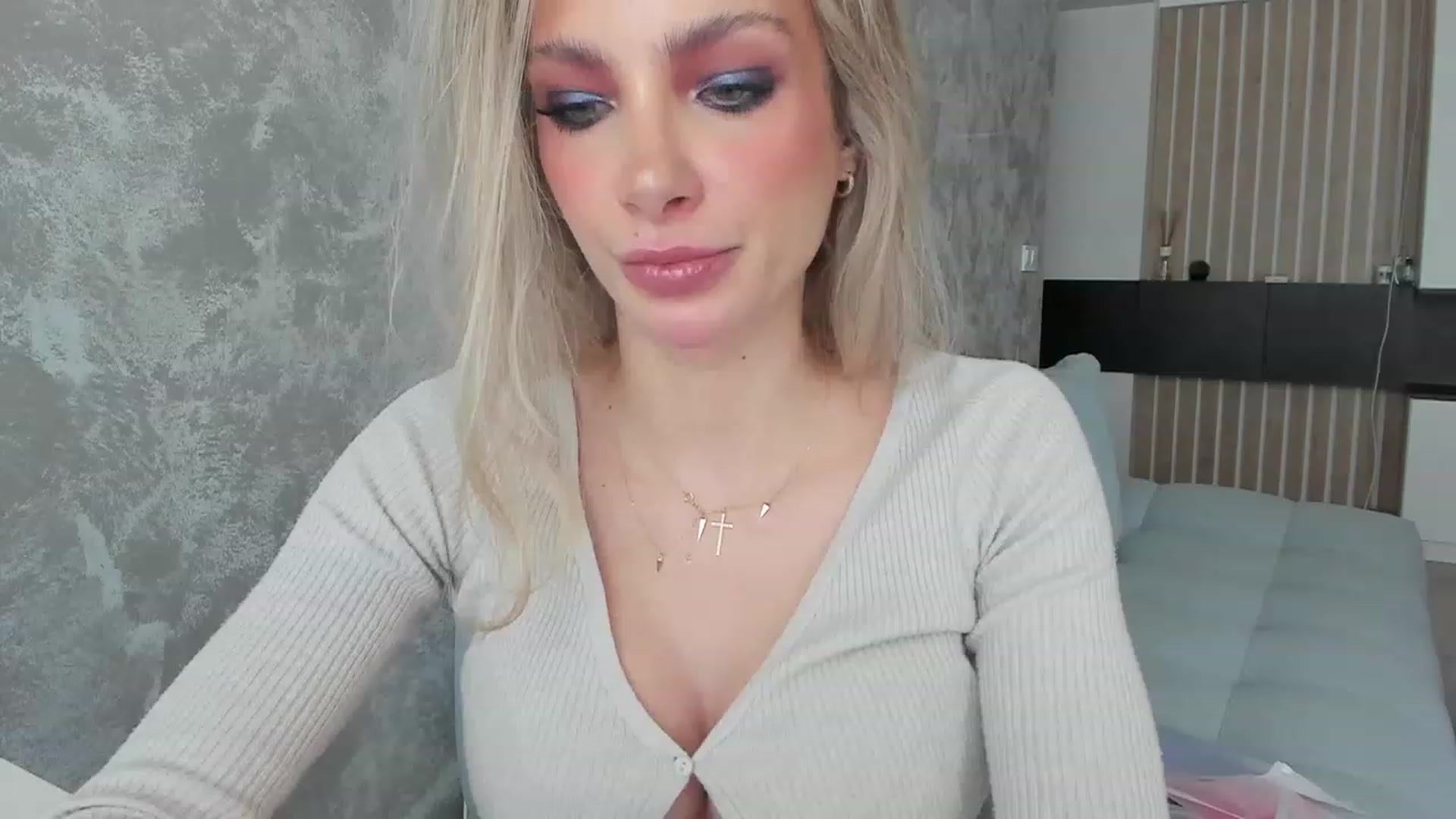 Gallery image thumbnail from DENNYVERSE's myfreecams stream on, 02/22/2023, 11:58 image 1 of 20